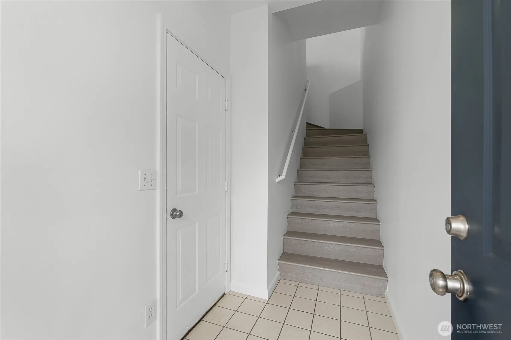 Property photo for 23606 55th Avenue S #11-03, Kent photo 4