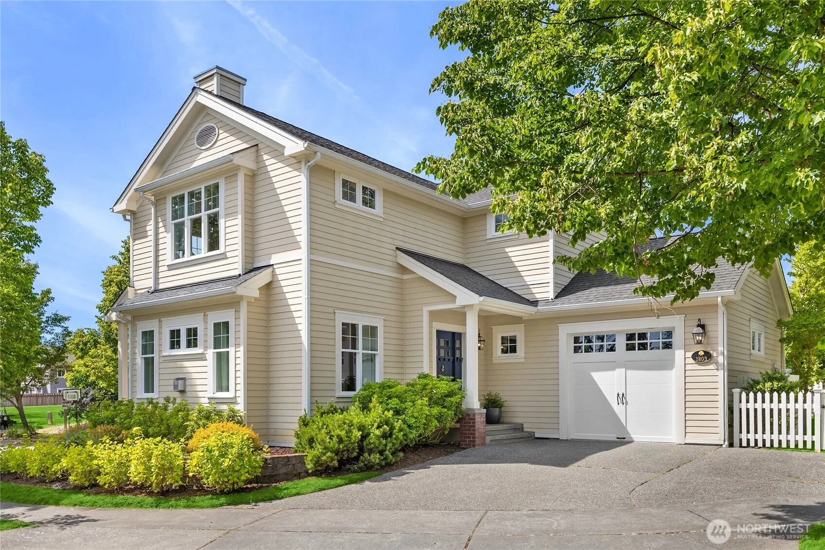 Property photo for 1803 Parade Grounds Avenue Ne, Bainbridge Island