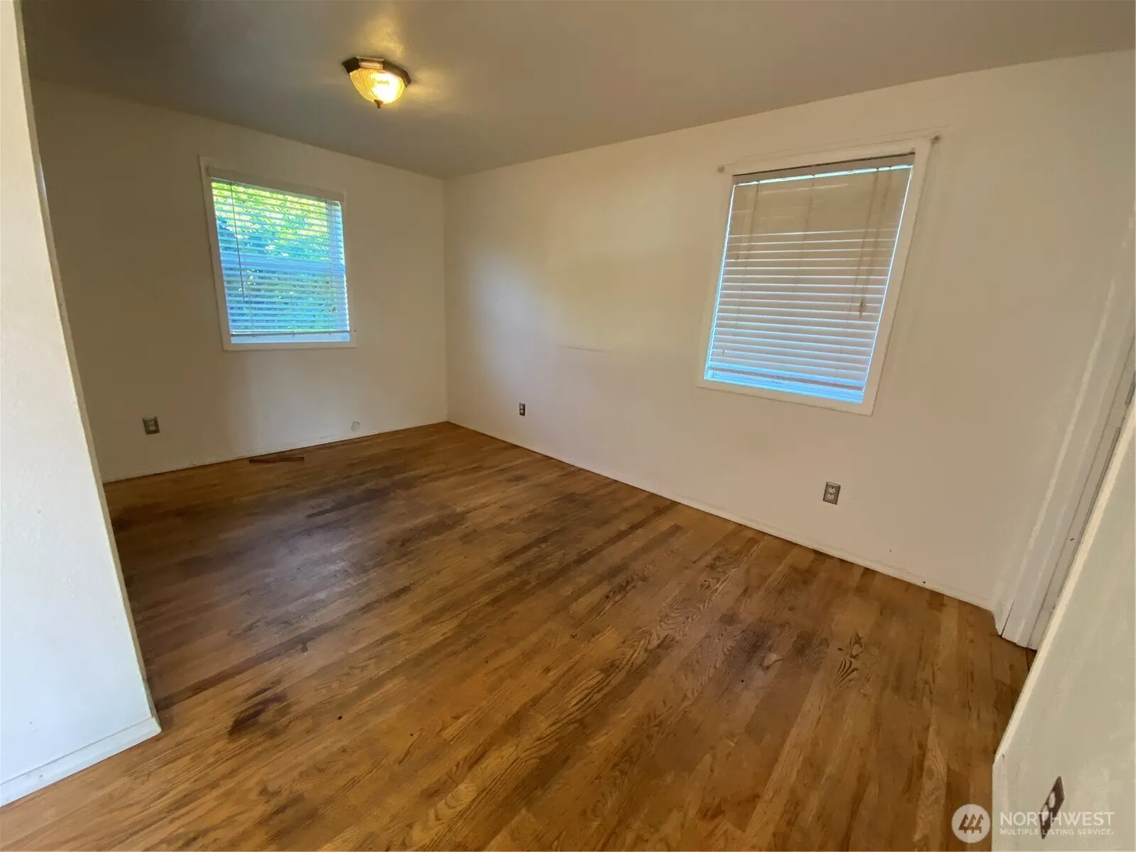 Property photo for 5114 20th Avenue S, Seattle photo 3