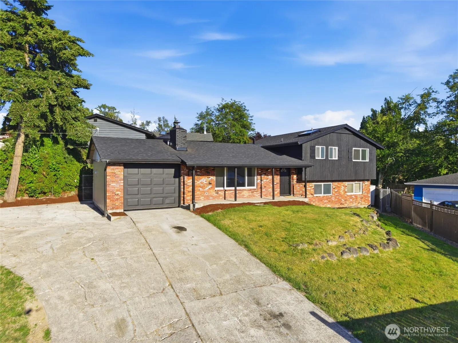 Property photo for 1813 S 244th Place, Des Moines