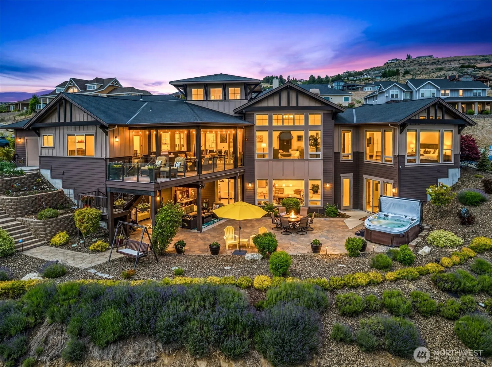 Property photo for 136 Waterview Drive, Chelan photo 2
