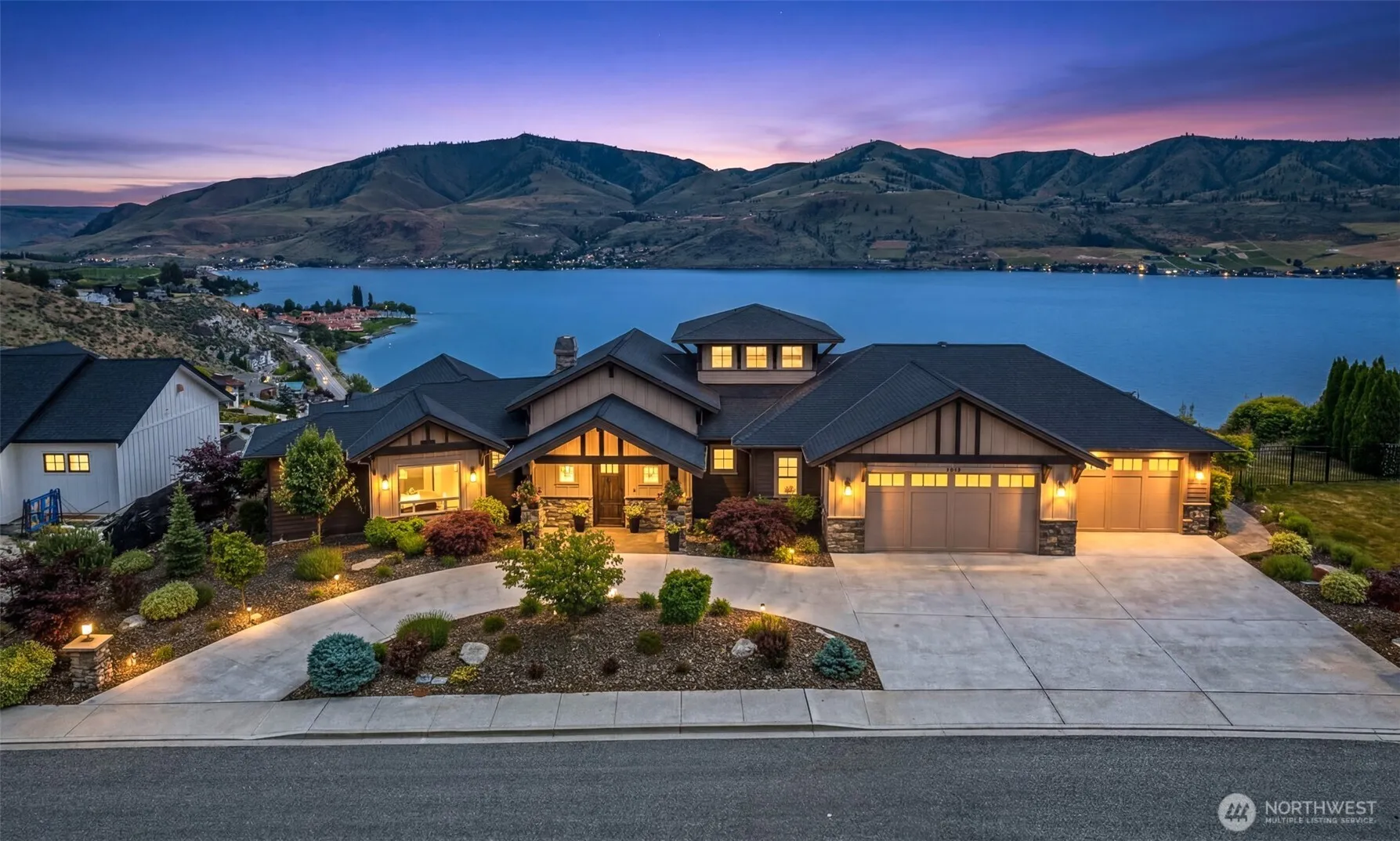 Property photo for 136 Waterview Drive, Chelan