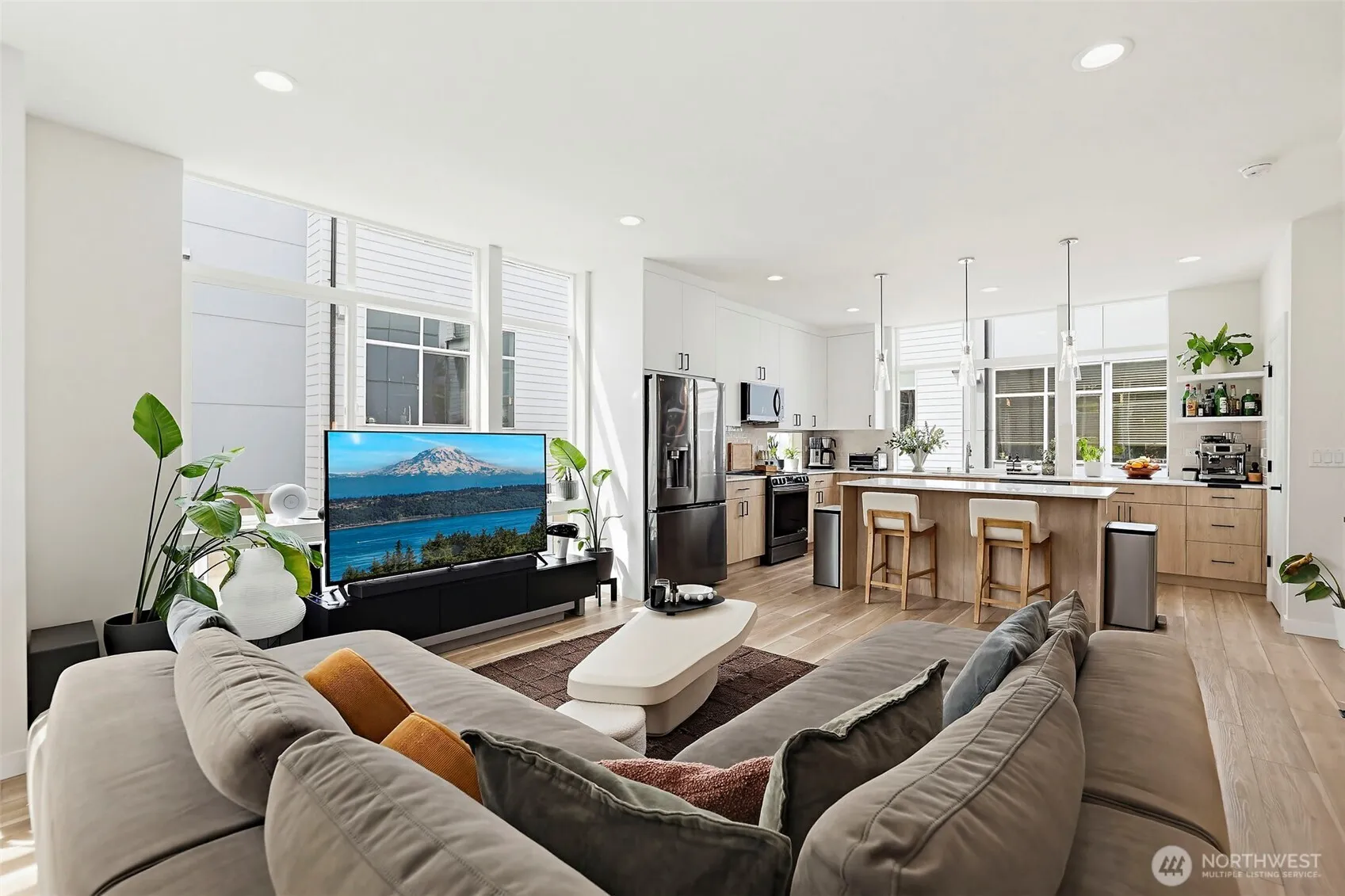 Property photo for 902 N 86th Street, Seattle