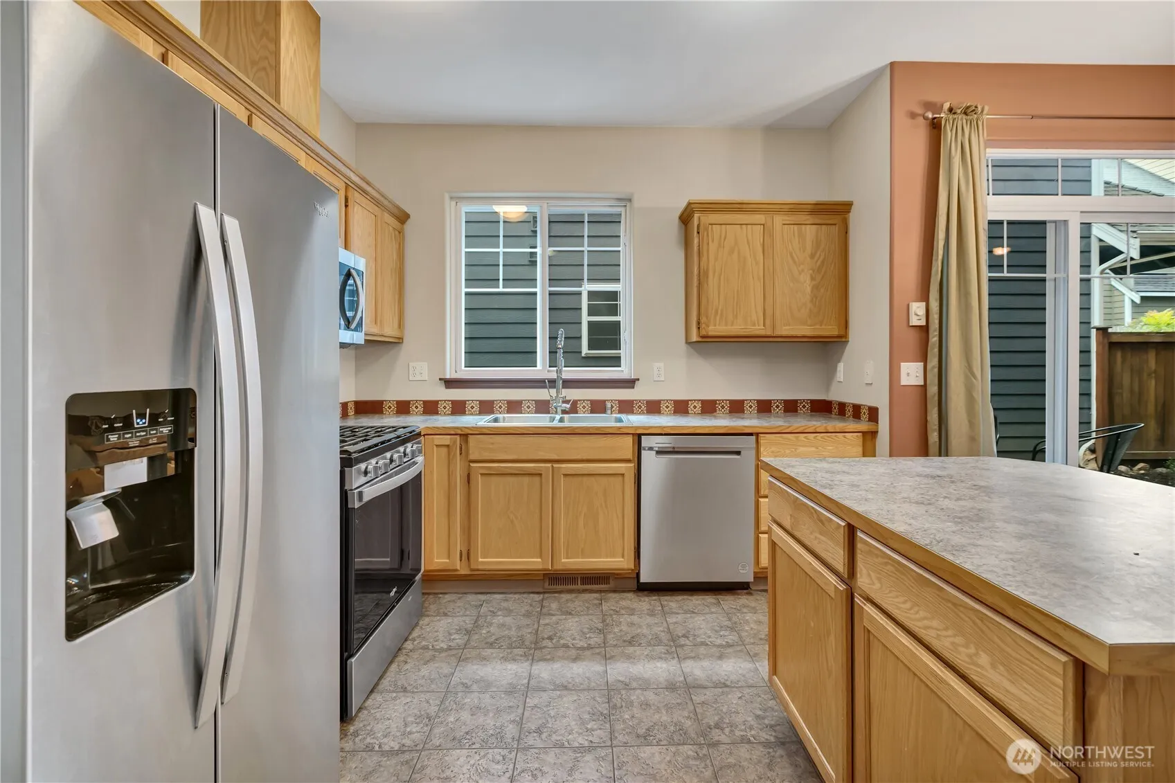 Property photo for 15312 14th Avenue W, Lynnwood photo 3
