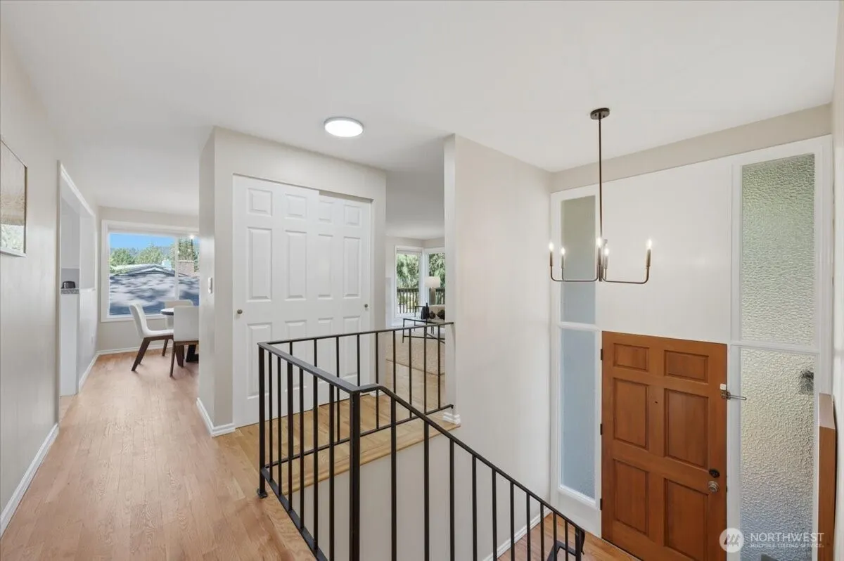 Property photo for 1801 Anacortes Avenue Ne, Renton photo 3