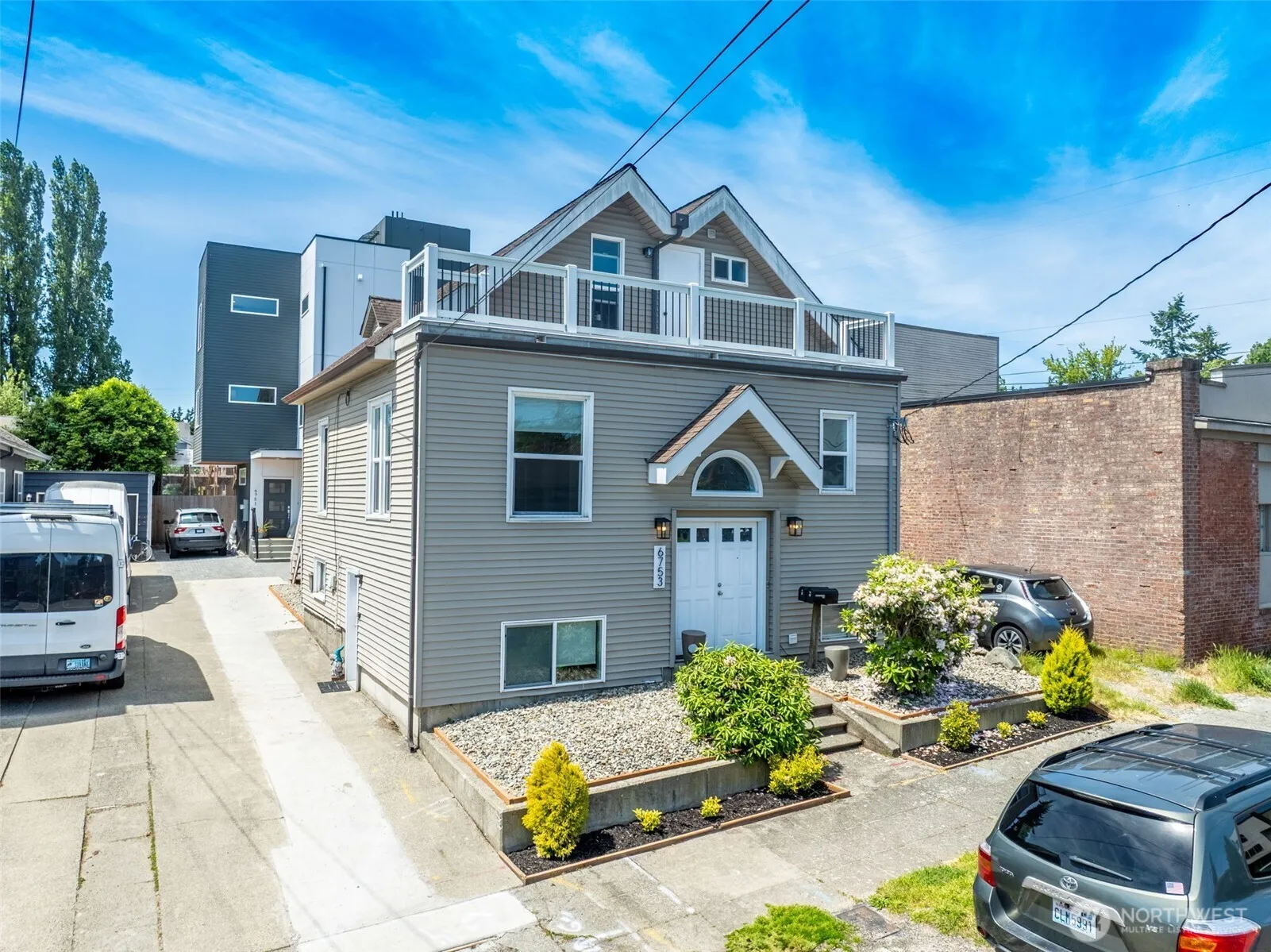 Property photo for 6753 14th Avenue Nw, Seattle photo 2