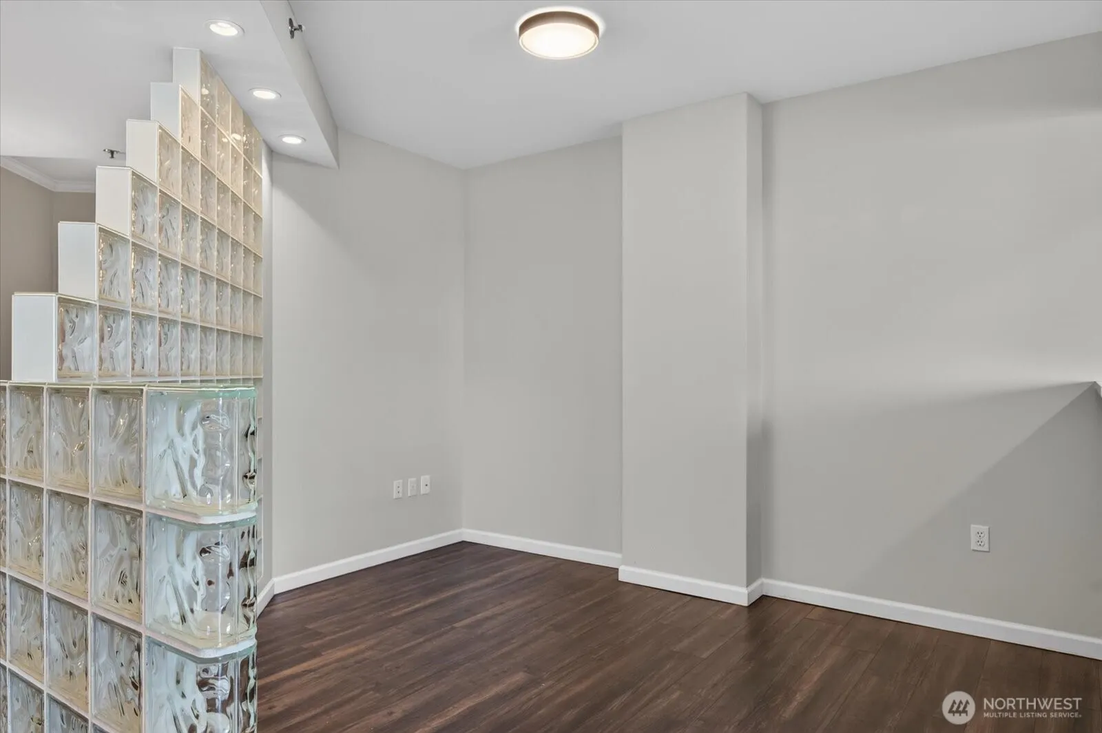 Property photo for 177 107th Avenue Ne #2207, Bellevue photo 4