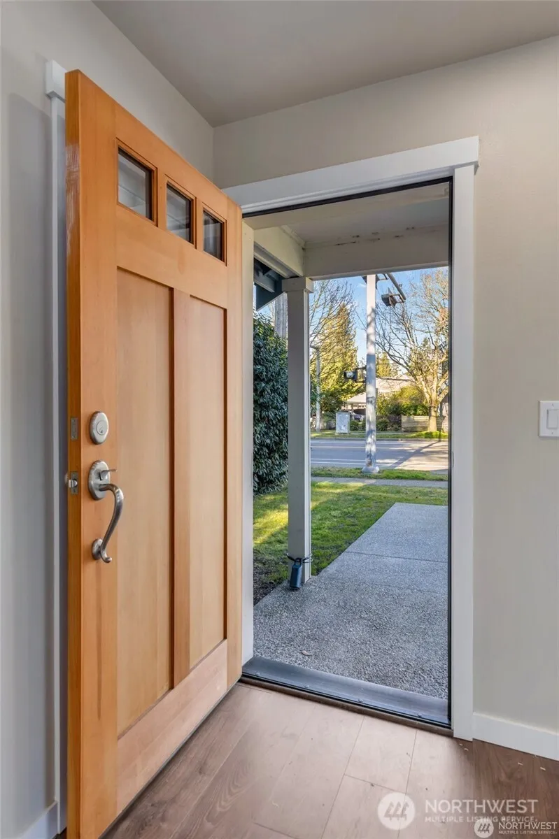 Property photo for 12757 Dayton Avenue N #b, Seattle photo 5