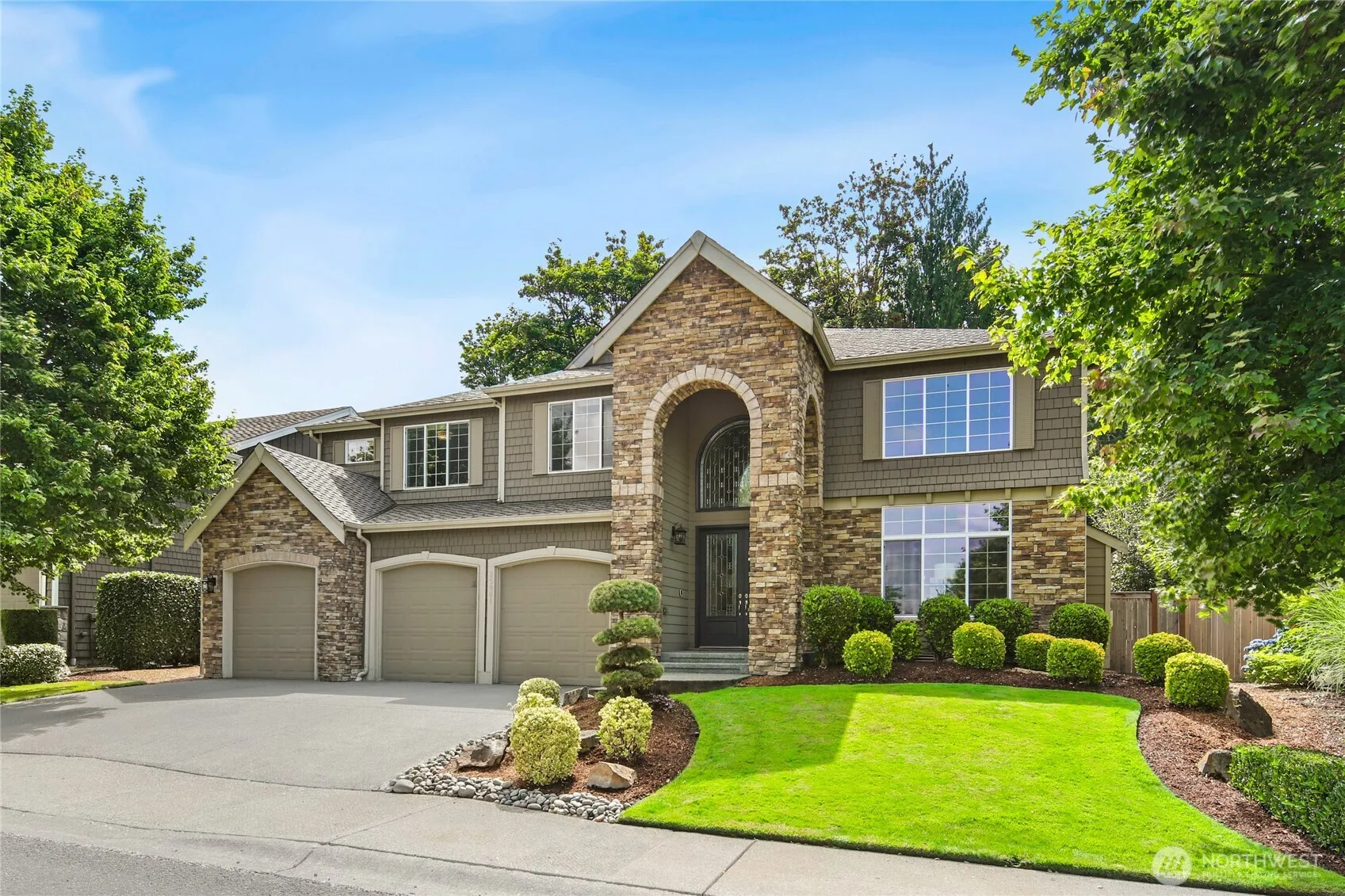 Property photo for 25901 Ne 1st Place, Sammamish