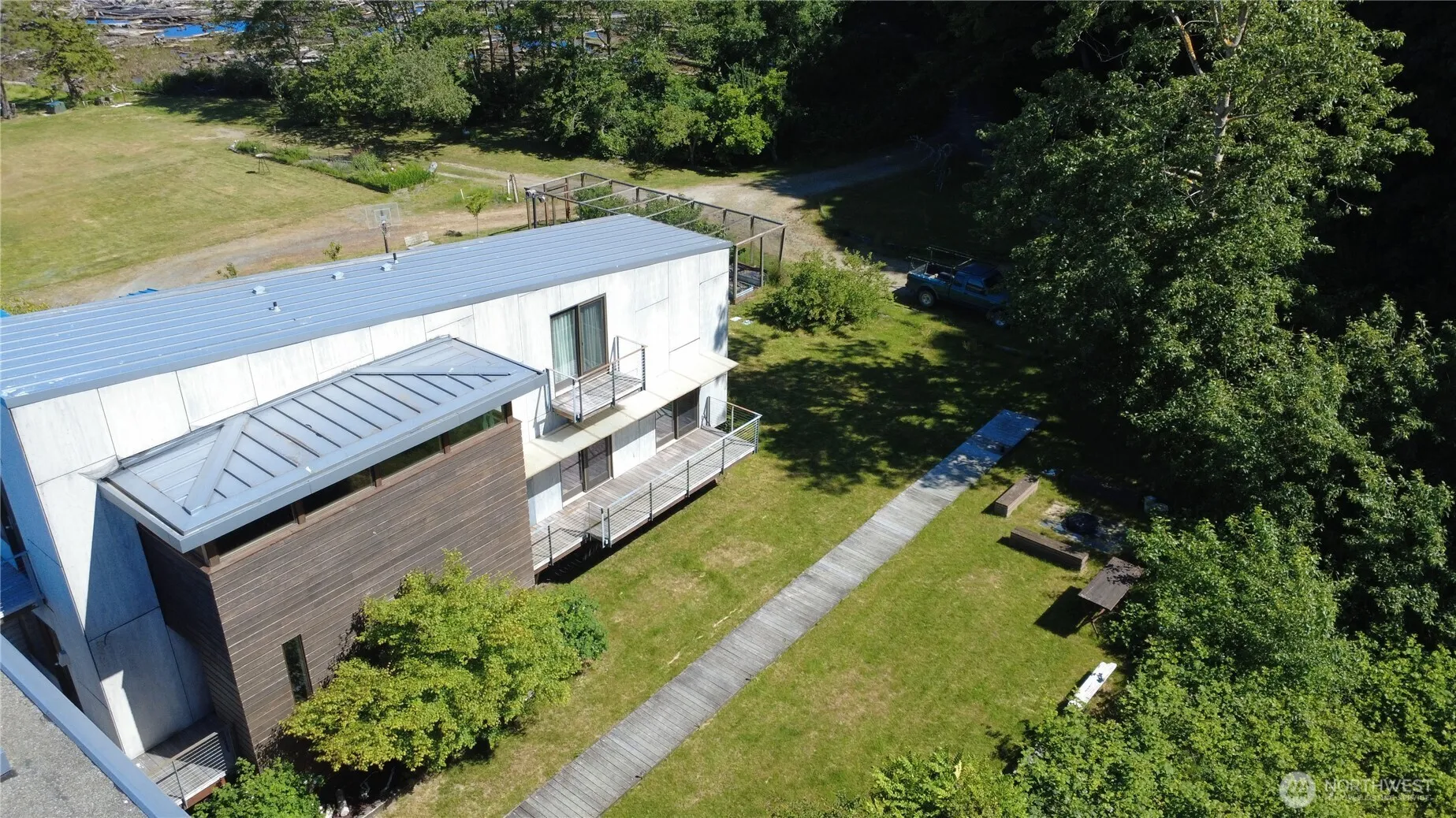 Property photo for 23 N Sand Point Way, Hat Island photo 4