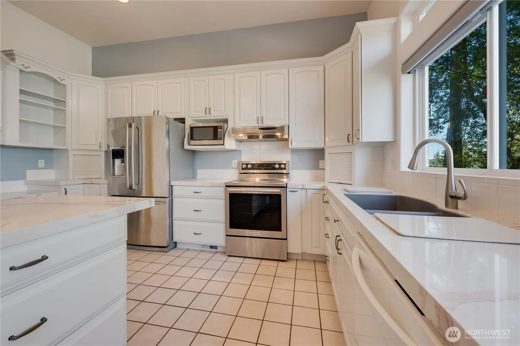 Property photo for 17340 Maple Lane, La Conner photo 5