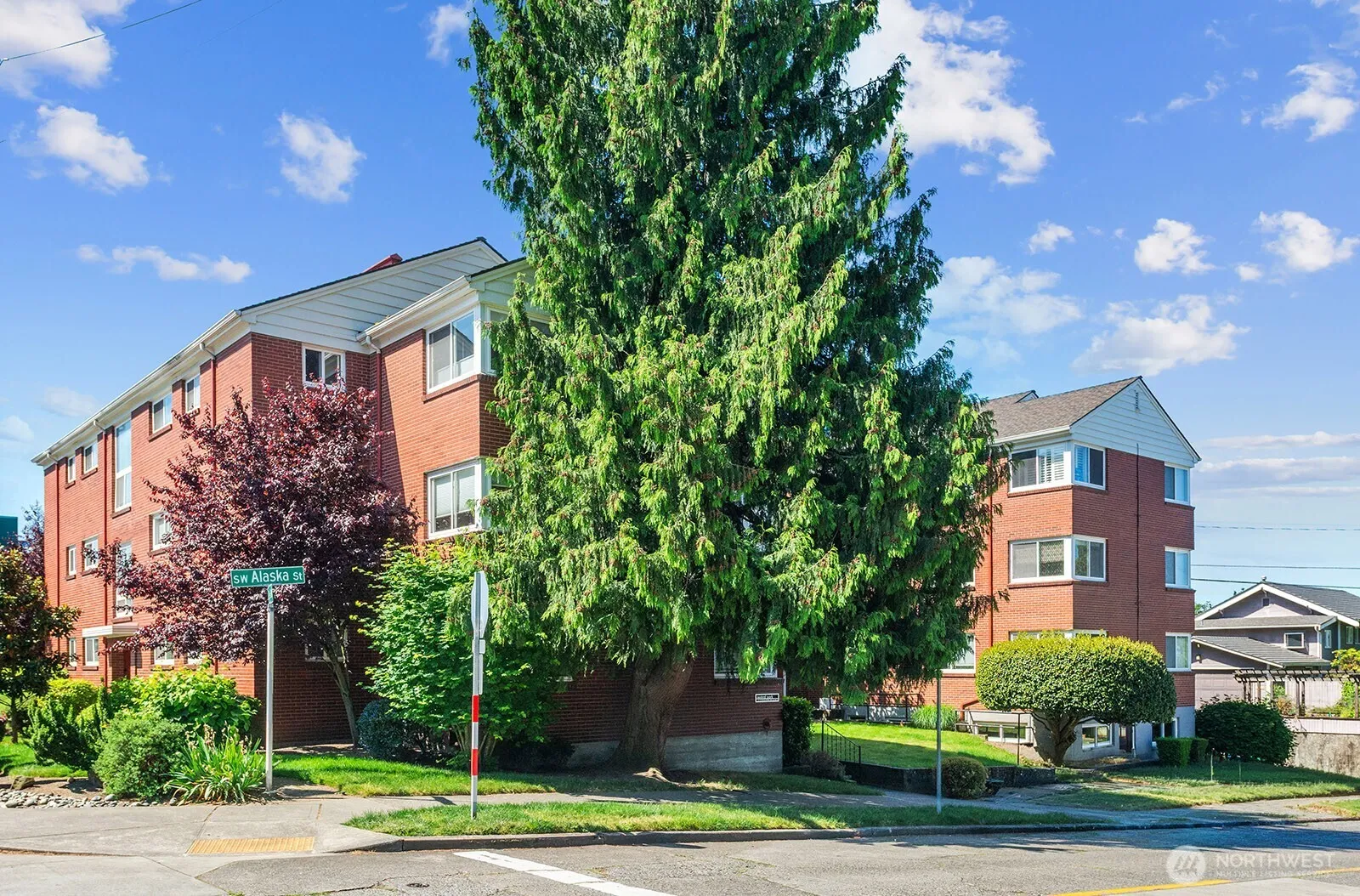 4407 Sw Alaska Street #11, Seattle