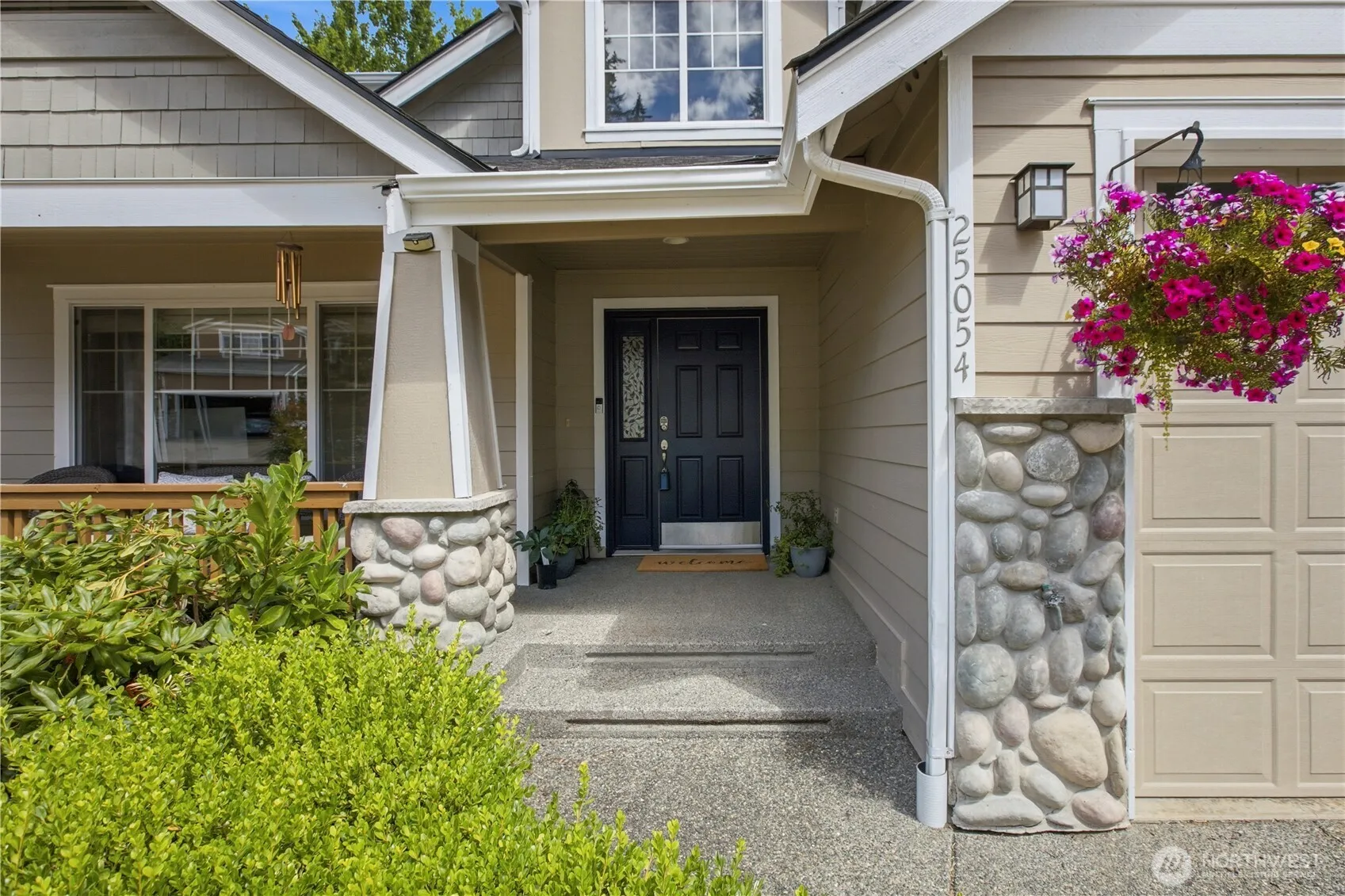 Property photo for 25054 235th Court Se, Maple Valley photo 2
