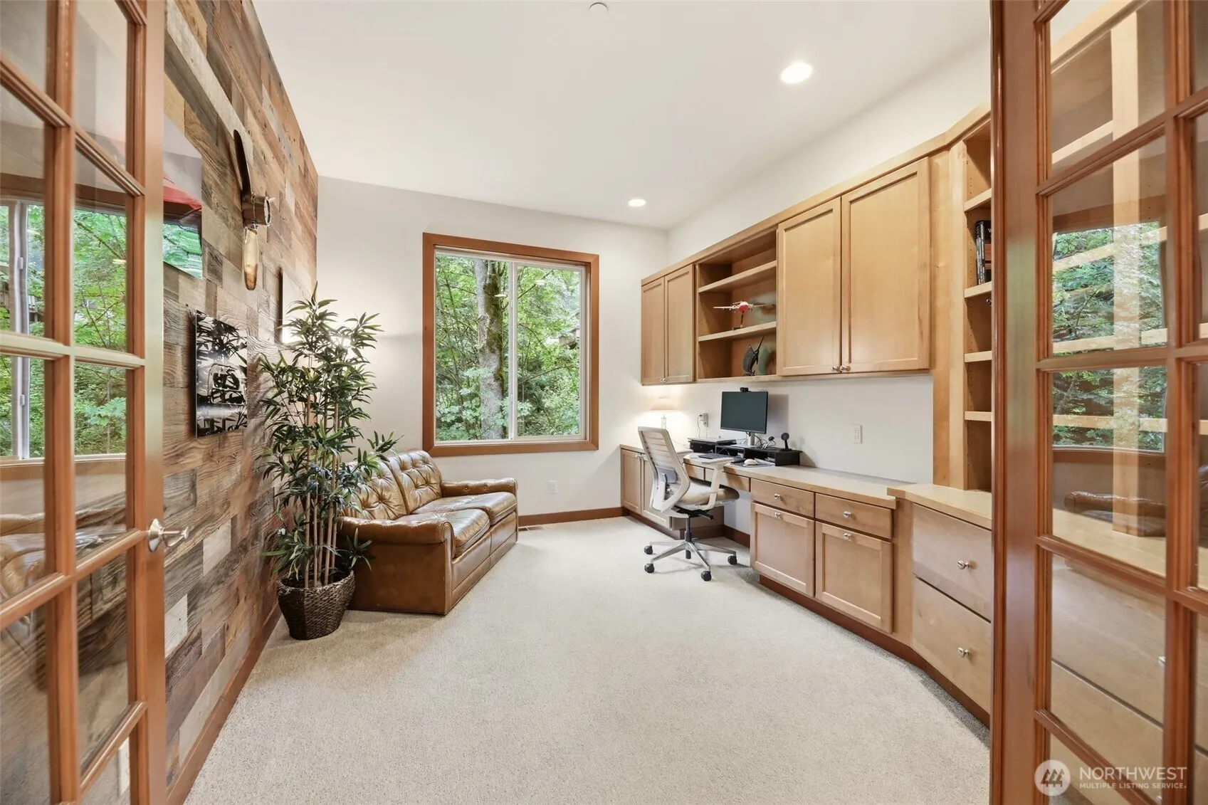Property photo for 18603 E Spring Lake Drive Se, Renton photo 5