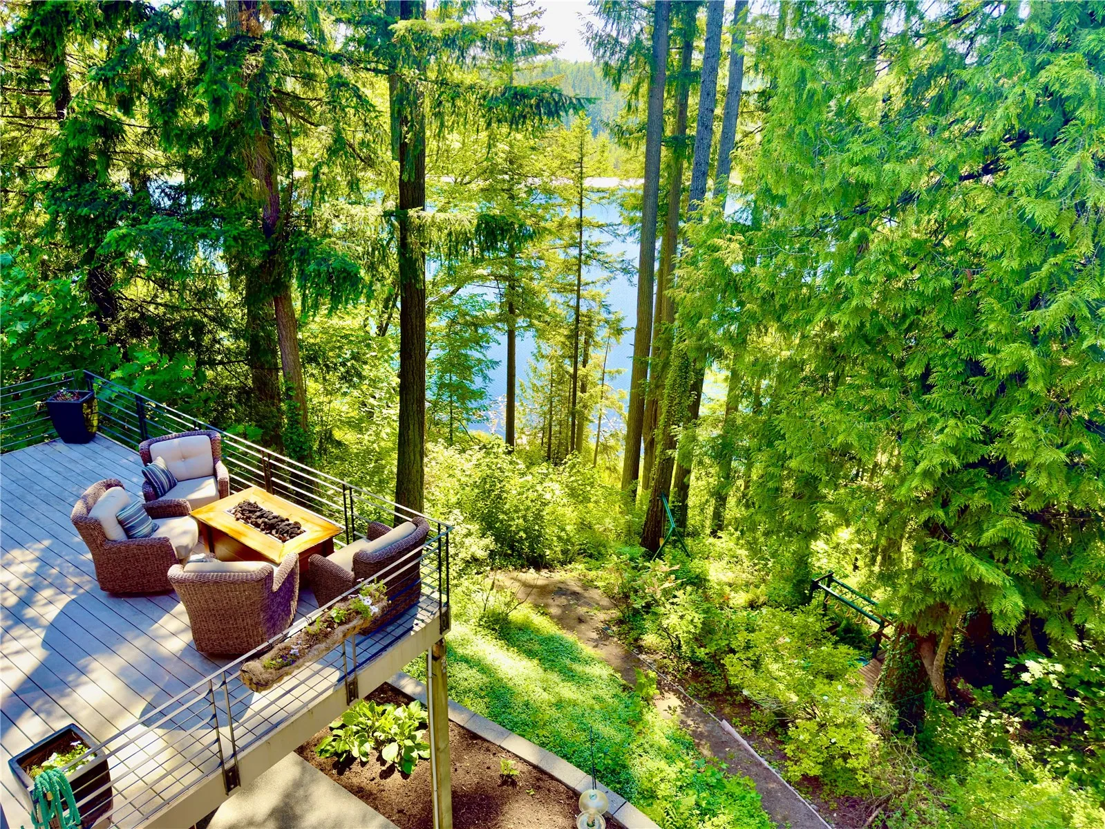 Property photo for 18603 E Spring Lake Drive Se, Renton