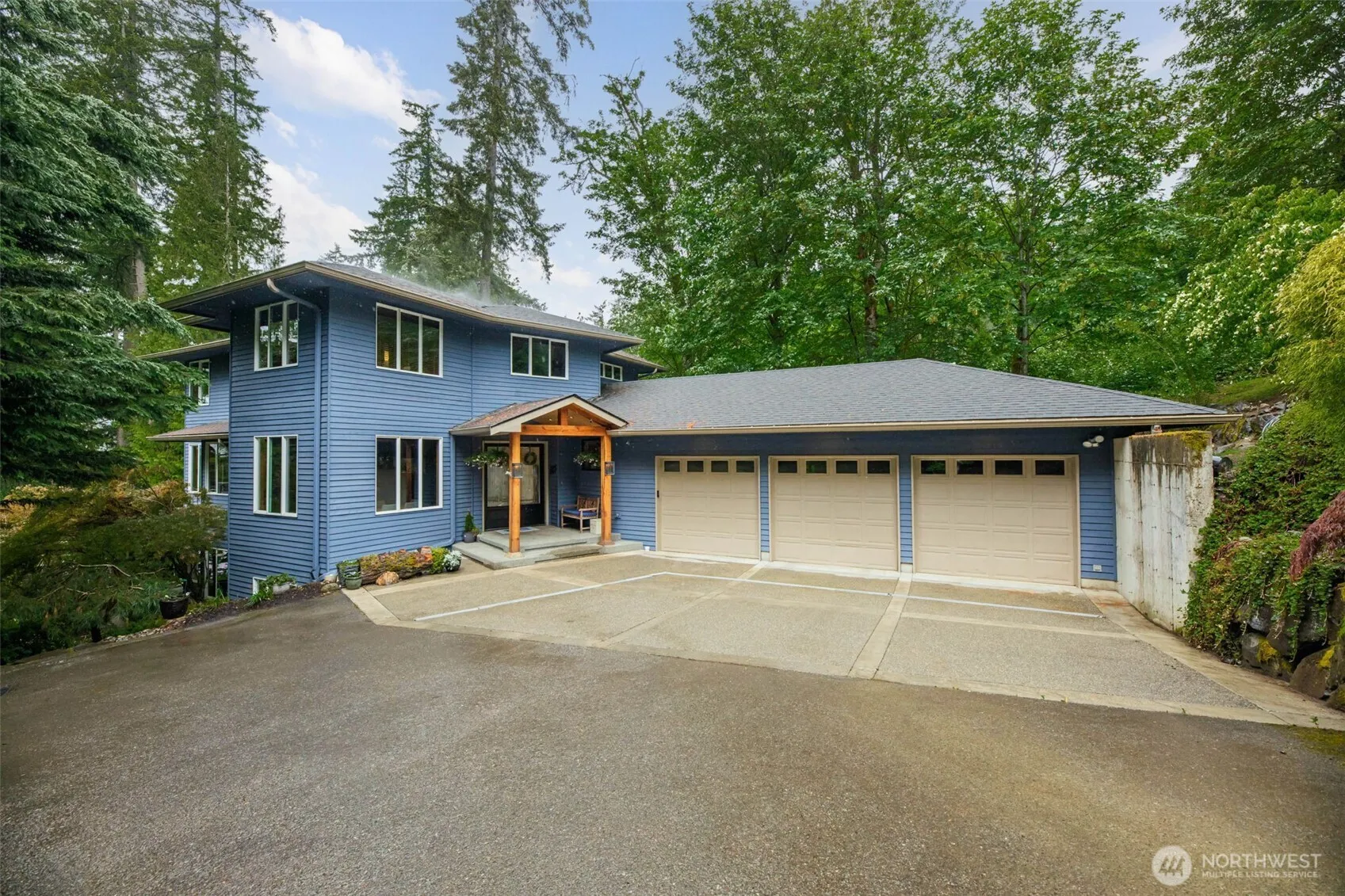 Property photo for 18603 E Spring Lake Drive Se, Renton photo 3