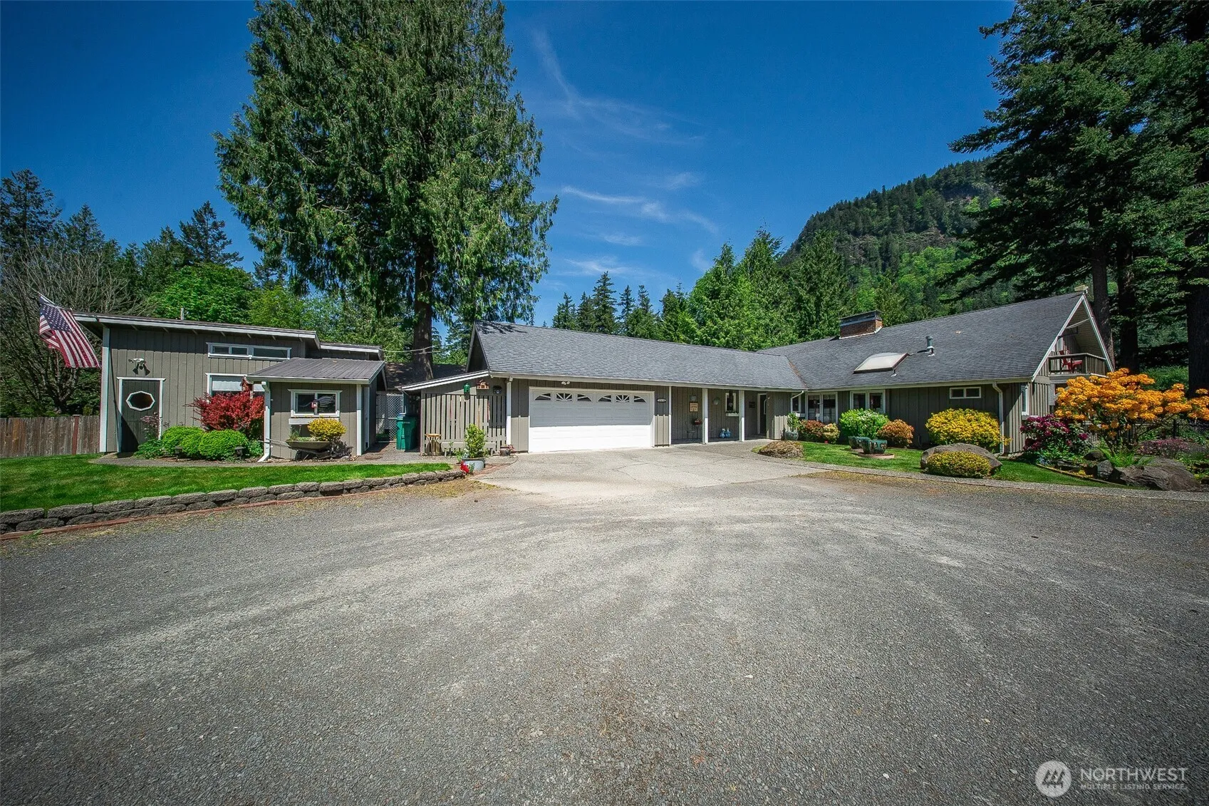 Property photo for 37418 W Lake Walker Drive Se, Enumclaw