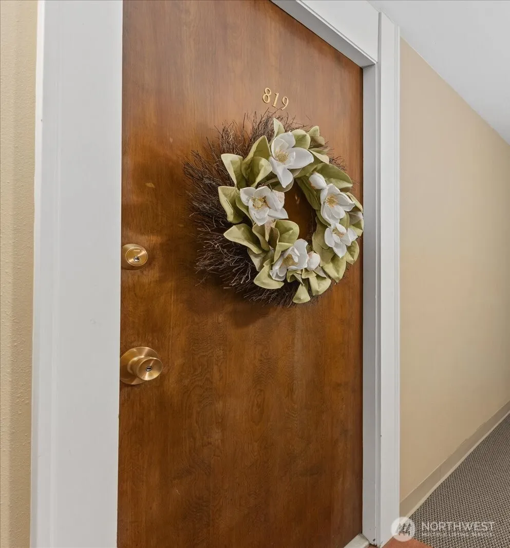 Property photo for 11006 Ne 68th Street #819, Kirkland photo 4