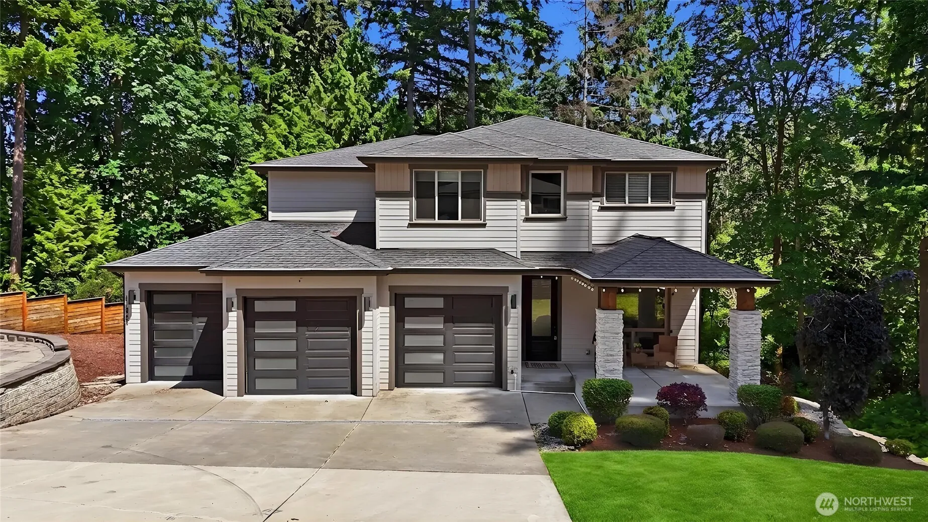 Property photo for 12048 Se May Creek Park Drive, Newcastle