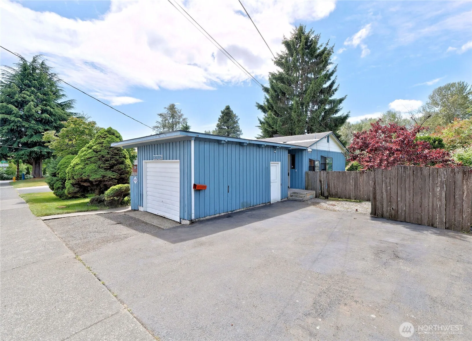 Property photo for 12805 64th Avenue S, Seattle photo 3