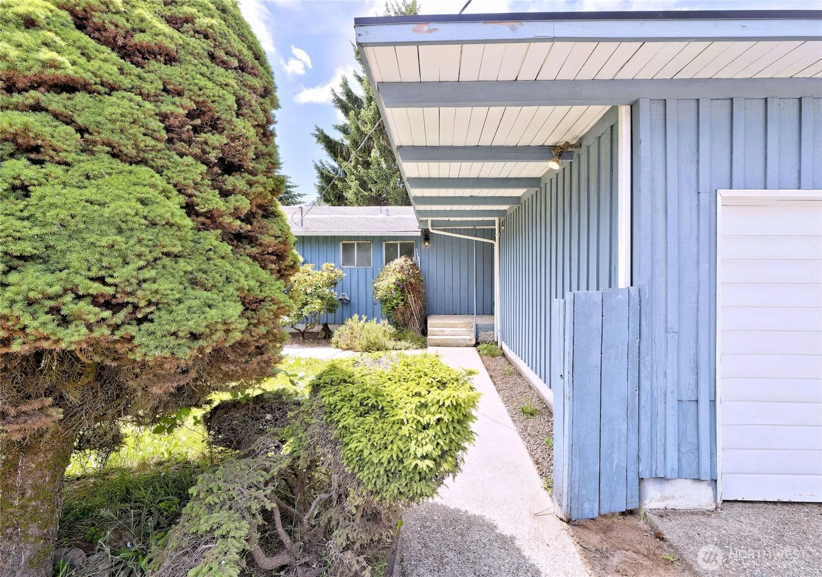 Property photo for 12805 64th Avenue S, Seattle photo 2