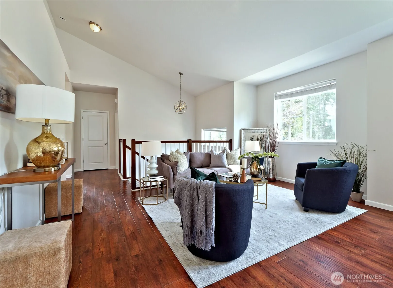 Property photo for 1808 Pierce Avenue Ne, Renton photo 4