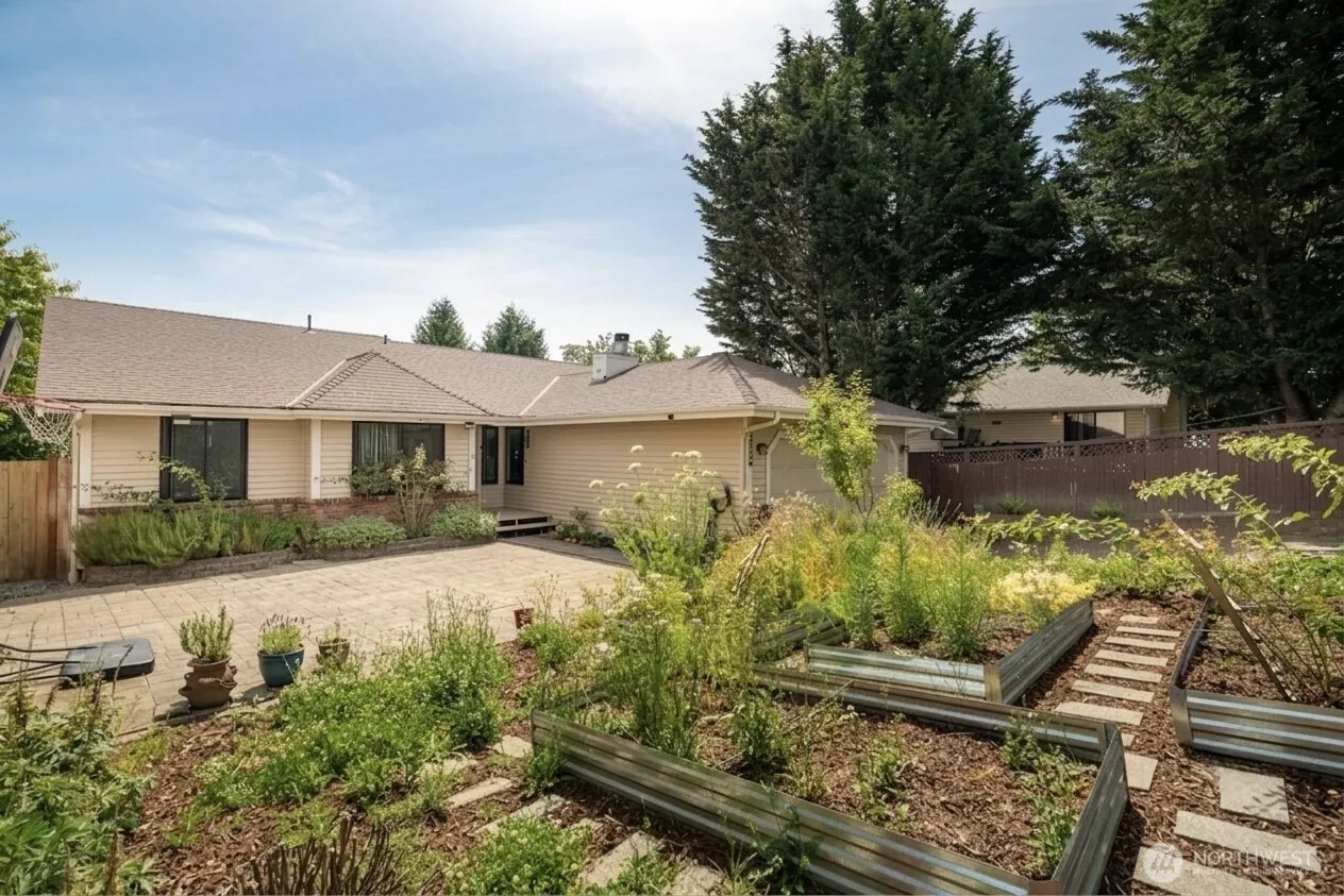 Property photo for 27830 121st Place Se, Kent photo 2