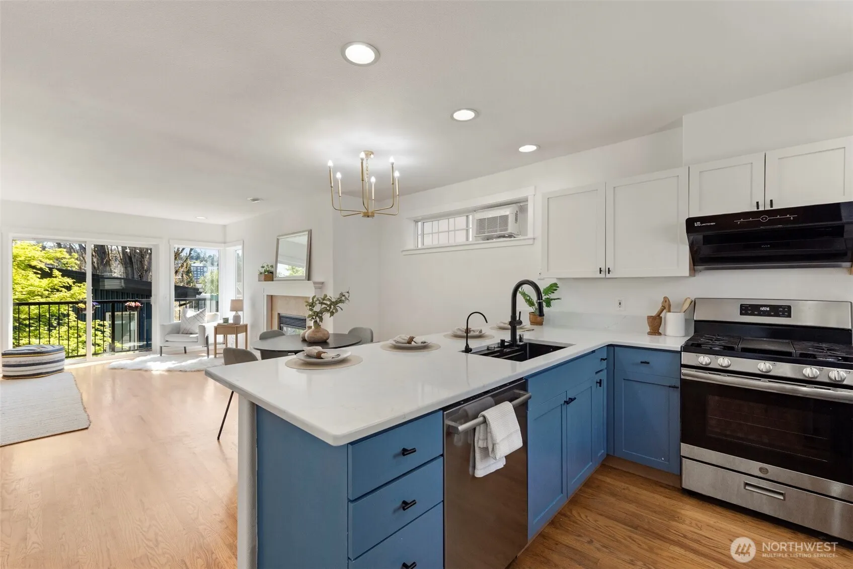 Property photo for 3425 21st Avenue W #a, Seattle photo 2