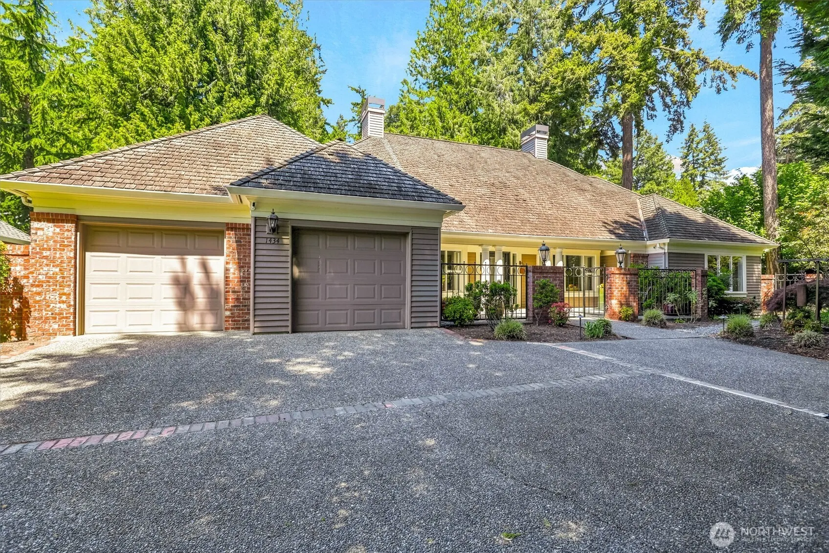 Property photo for 1434 108th Avenue Ne, Bellevue photo 2