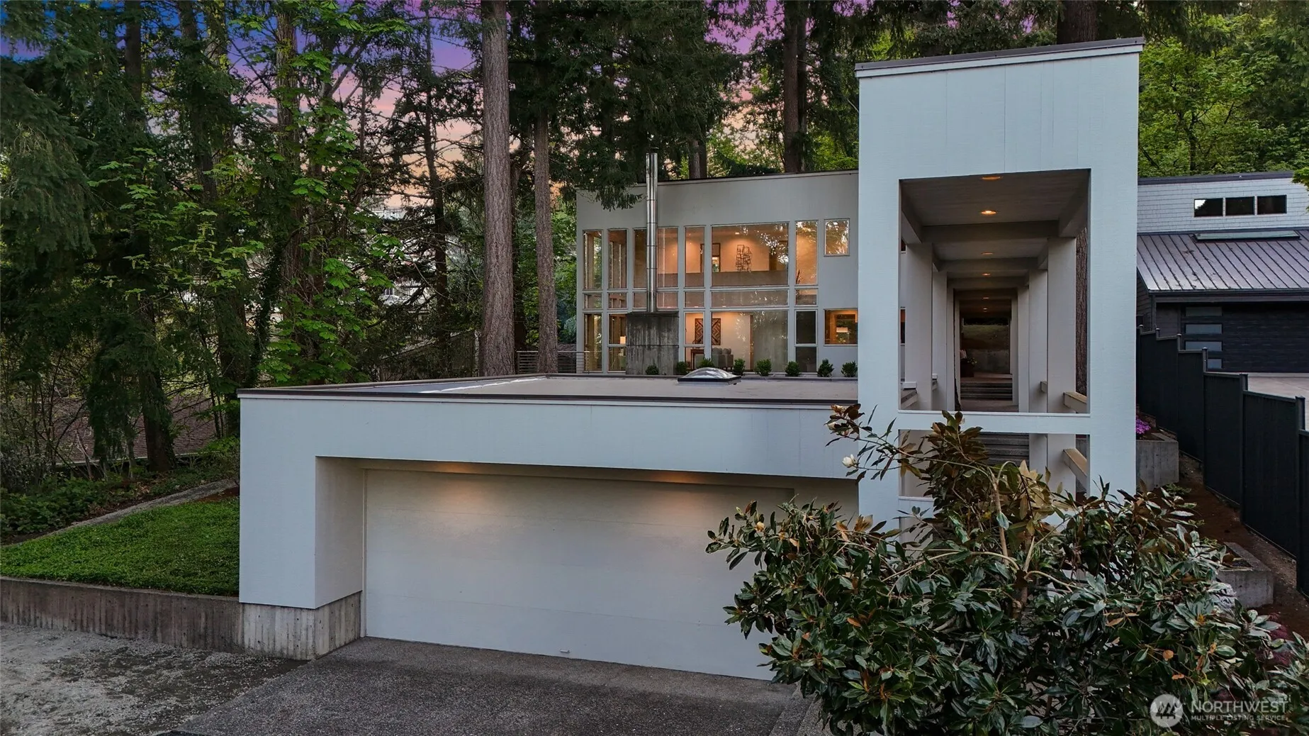2261 W Lake Sammamish Parkway Se, Bellevue