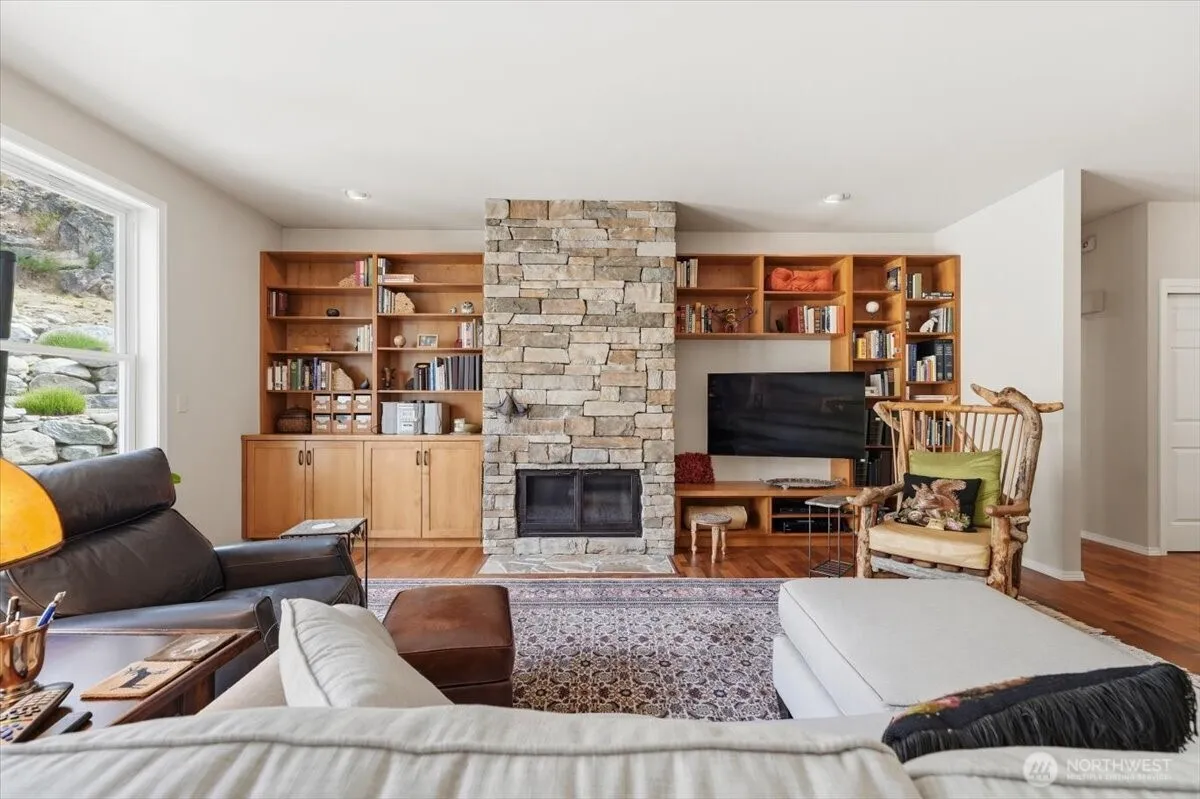 Property photo for 345 Orchard View Drive, Chelan photo 5