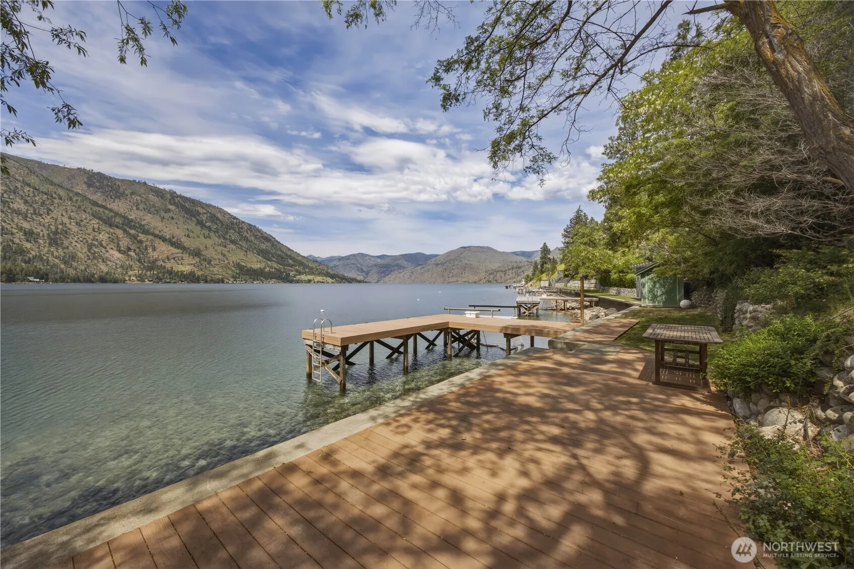 Property photo for 141 Sunset Pl, Manson