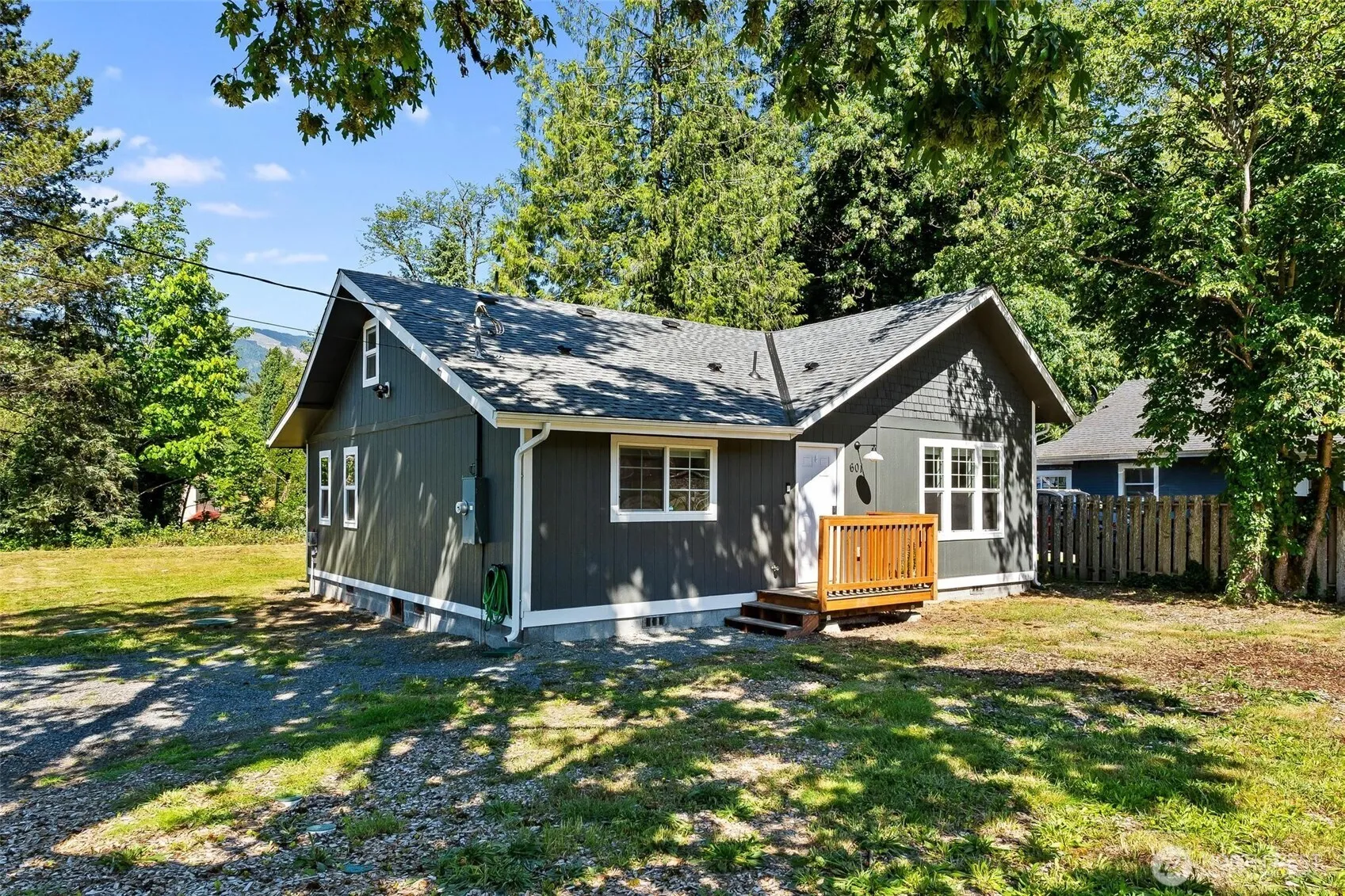 Property photo for 601 Croft Ave W, Gold Bar