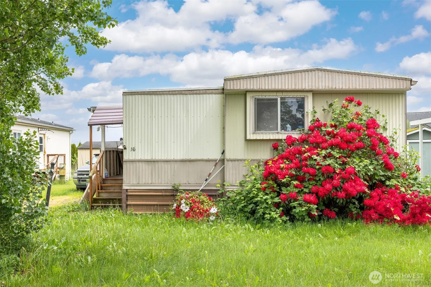 Property photo for 380 E Pole Road #16, Lynden