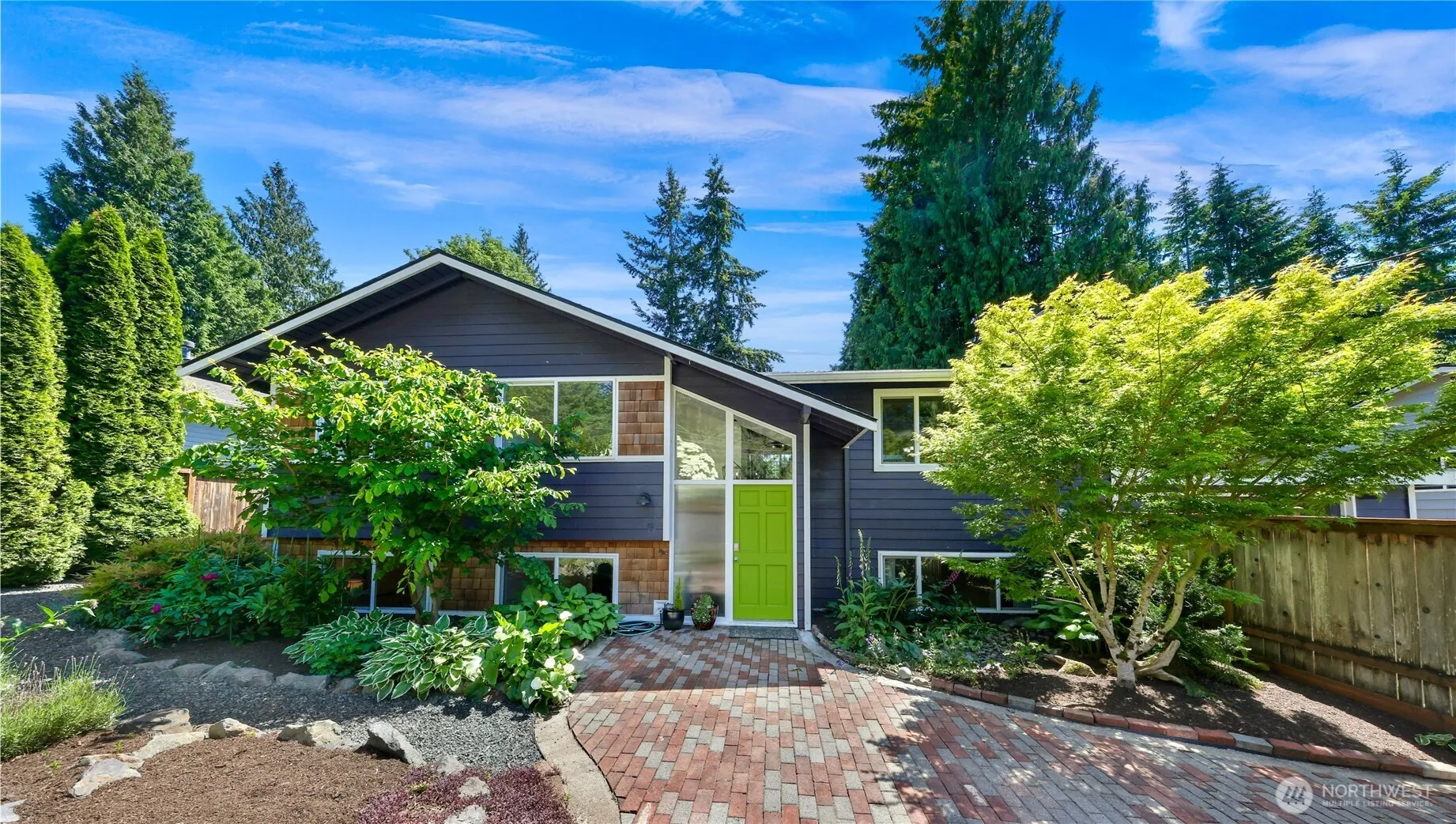 16237 Ne 99th Street, Redmond