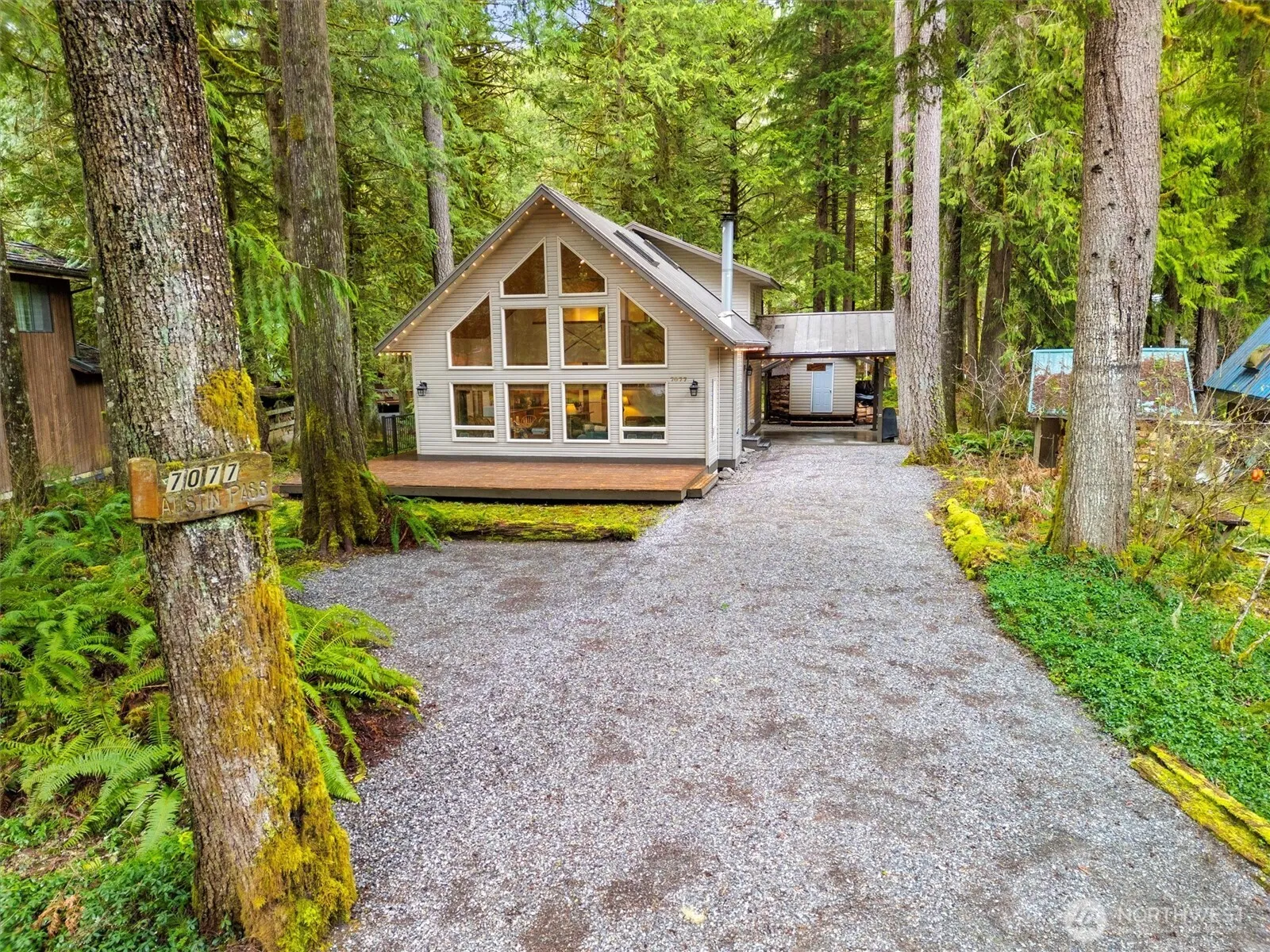 Property photo for 7077 Austin Pass Road, Glacier photo 2