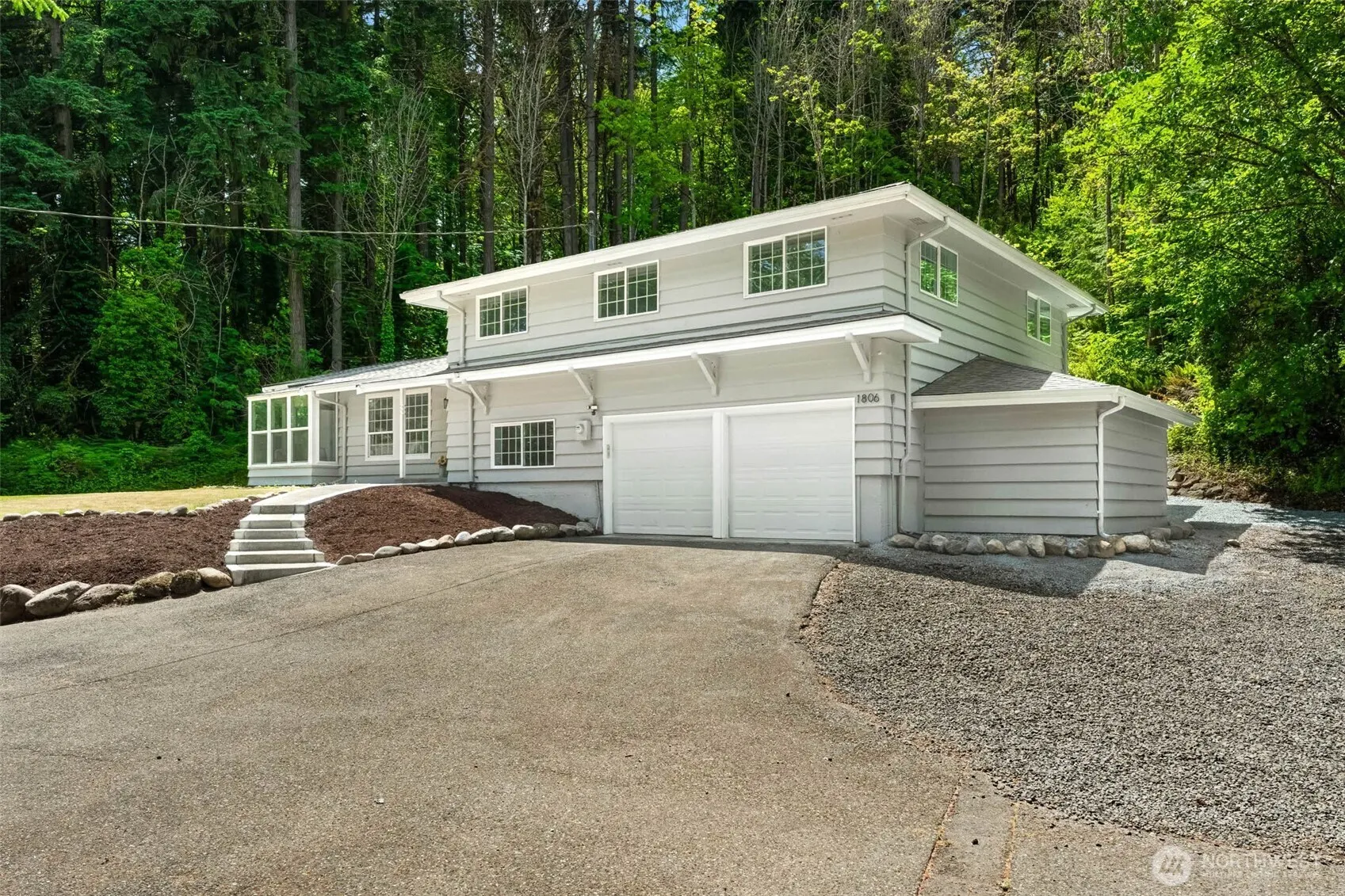 Property photo for 1806 39th Avenue Se, Puyallup photo 2