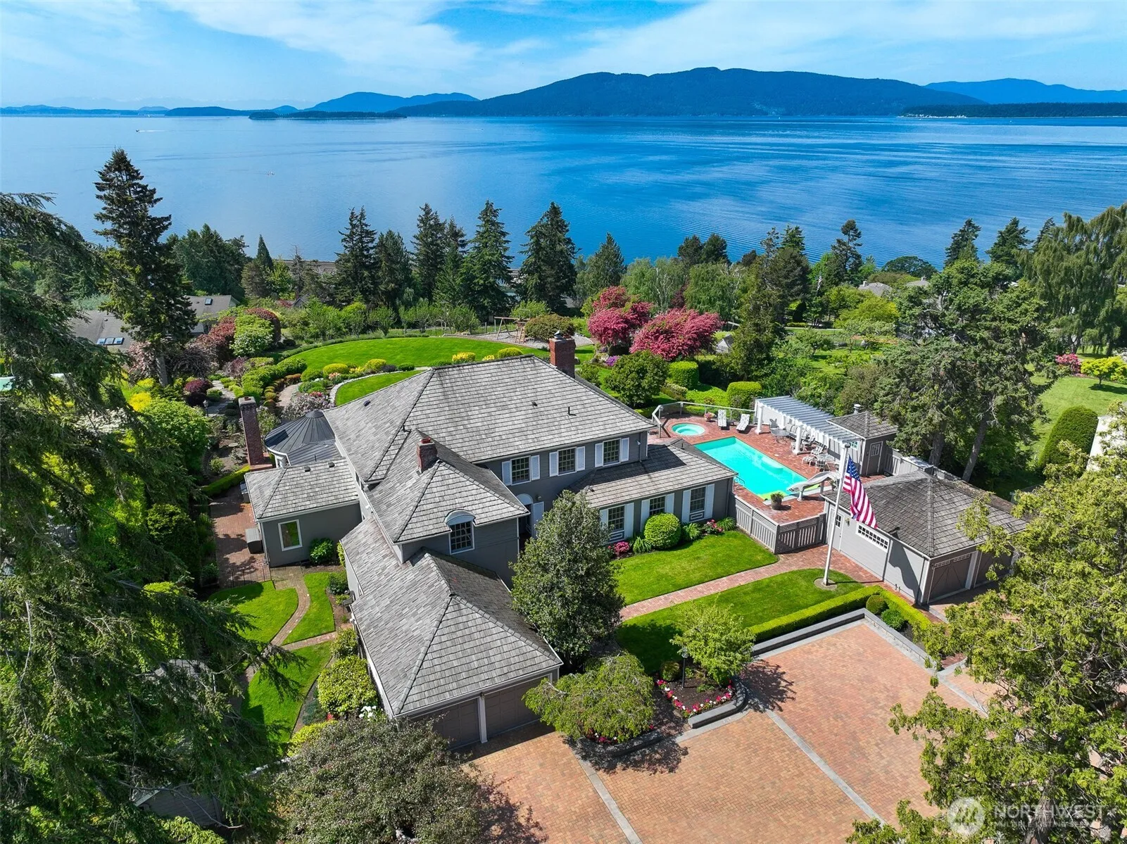 Property photo for 306 Briar Road, Bellingham