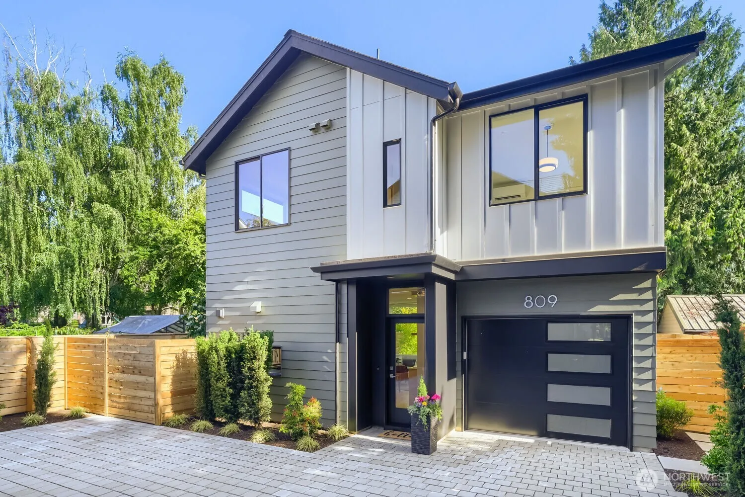 809 Ne 90th Street, Seattle