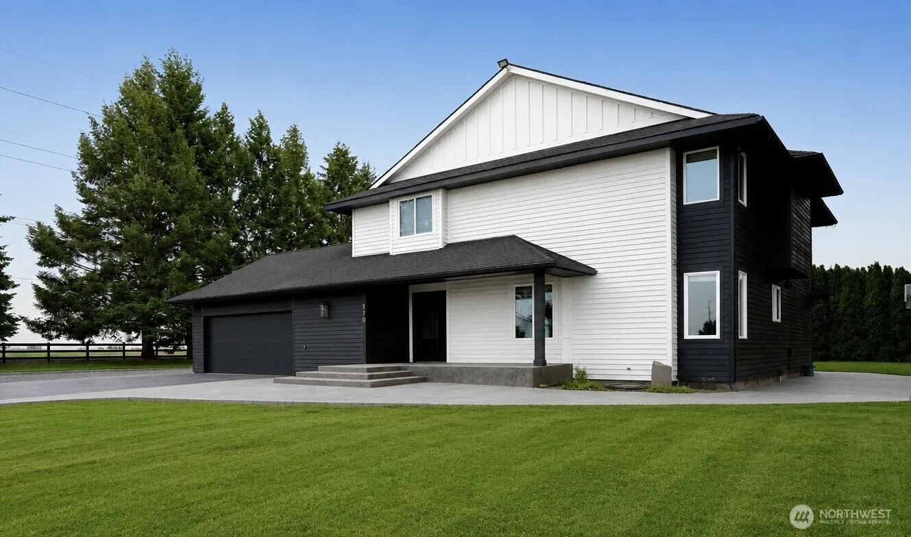 Property photo for 370 M Road Se, Moses Lake