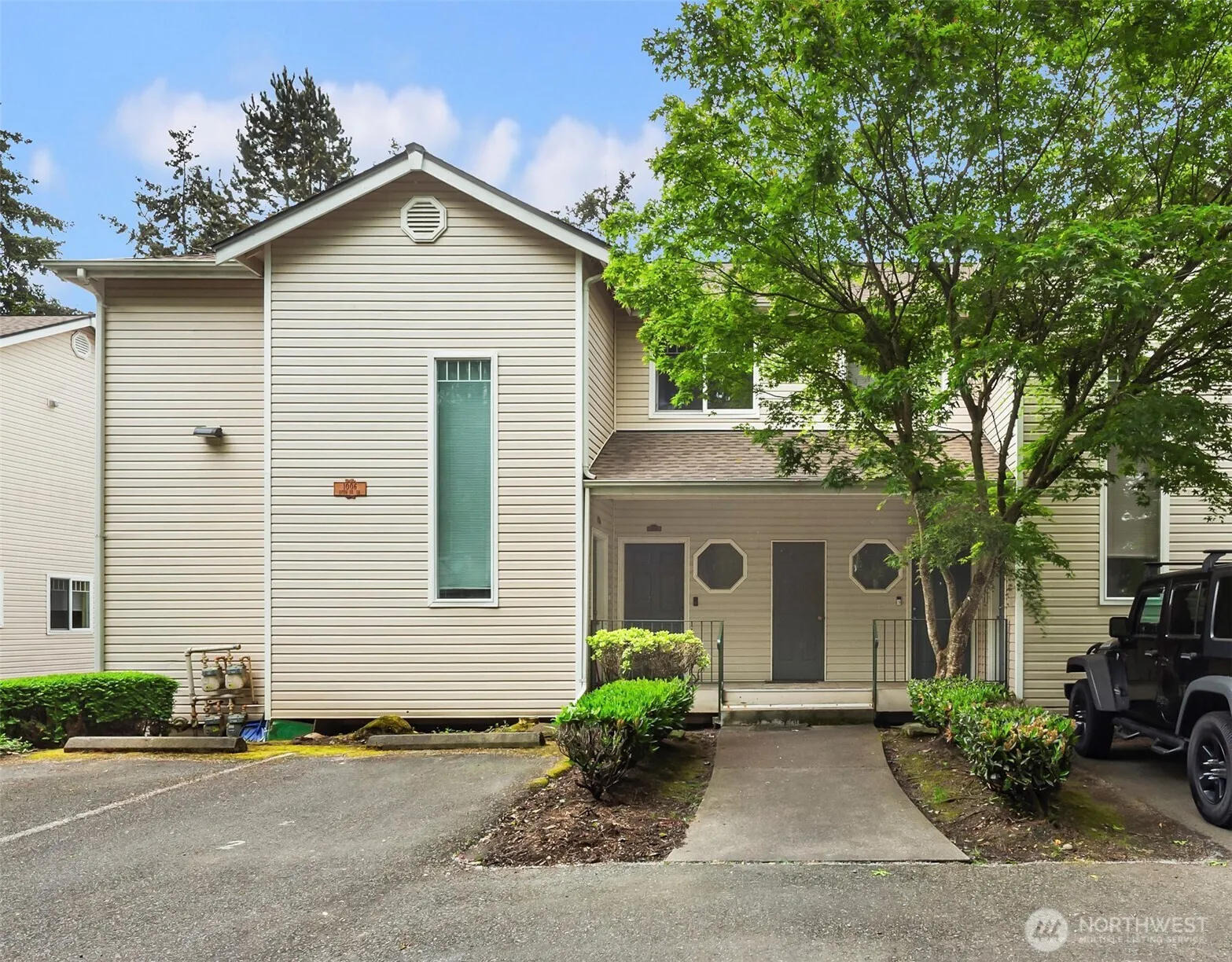 Property photo for 1006 37th Street Se #b, Auburn photo 2