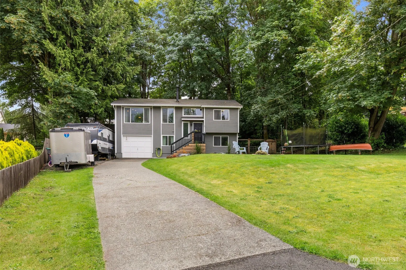 Property photo for 1903 Nw Russell Street, Poulsbo