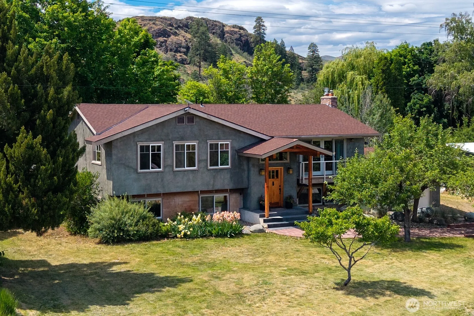 Property photo for 419 Bigelow St, Twisp