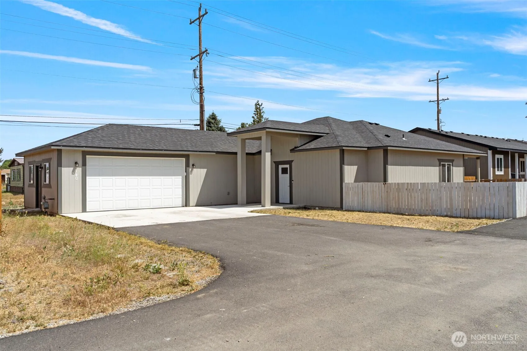 Property photo for 740 S Sixth Avenue, Connell