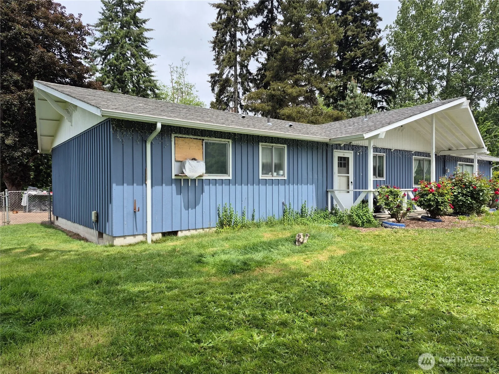 Property photo for 11010 7th Avenue Se, Olympia photo 2
