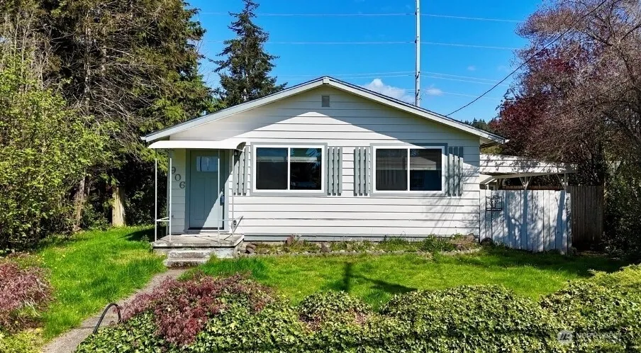 Property photo for 906 W Anderson Street, Elma