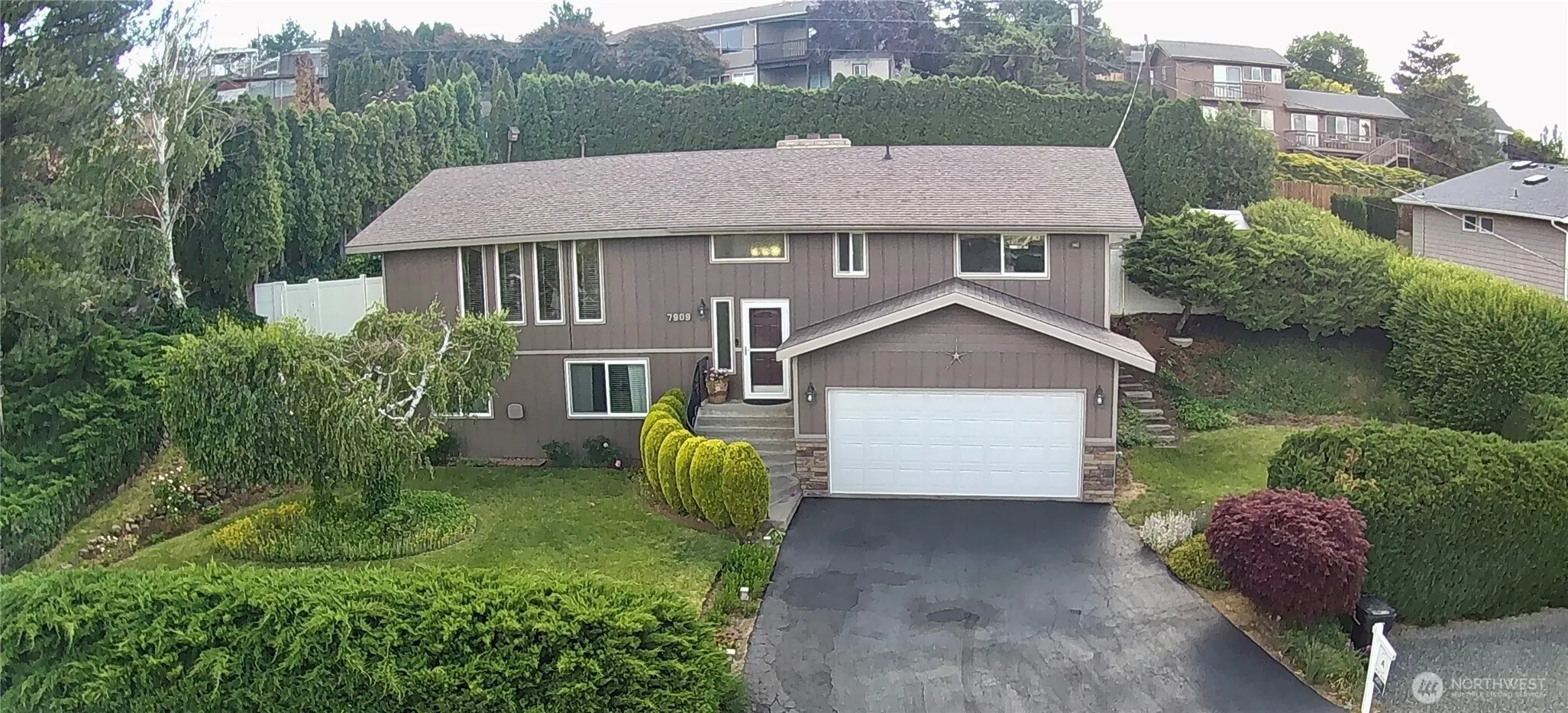 Property photo for 7909 Englewood Crest Drive, Yakima