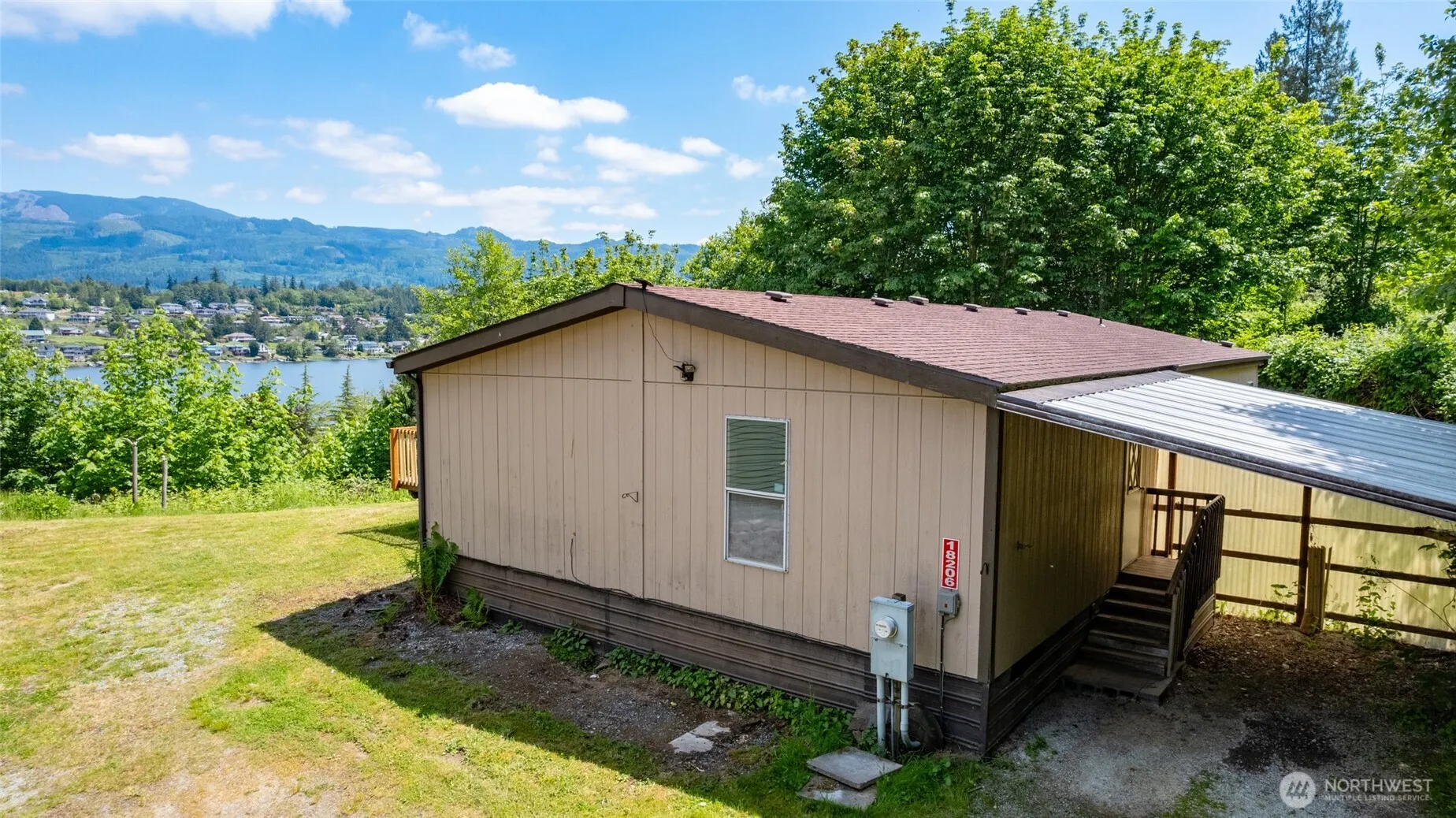 Property photo for 18206 W Big Lake Boulevard, Mount Vernon photo 2