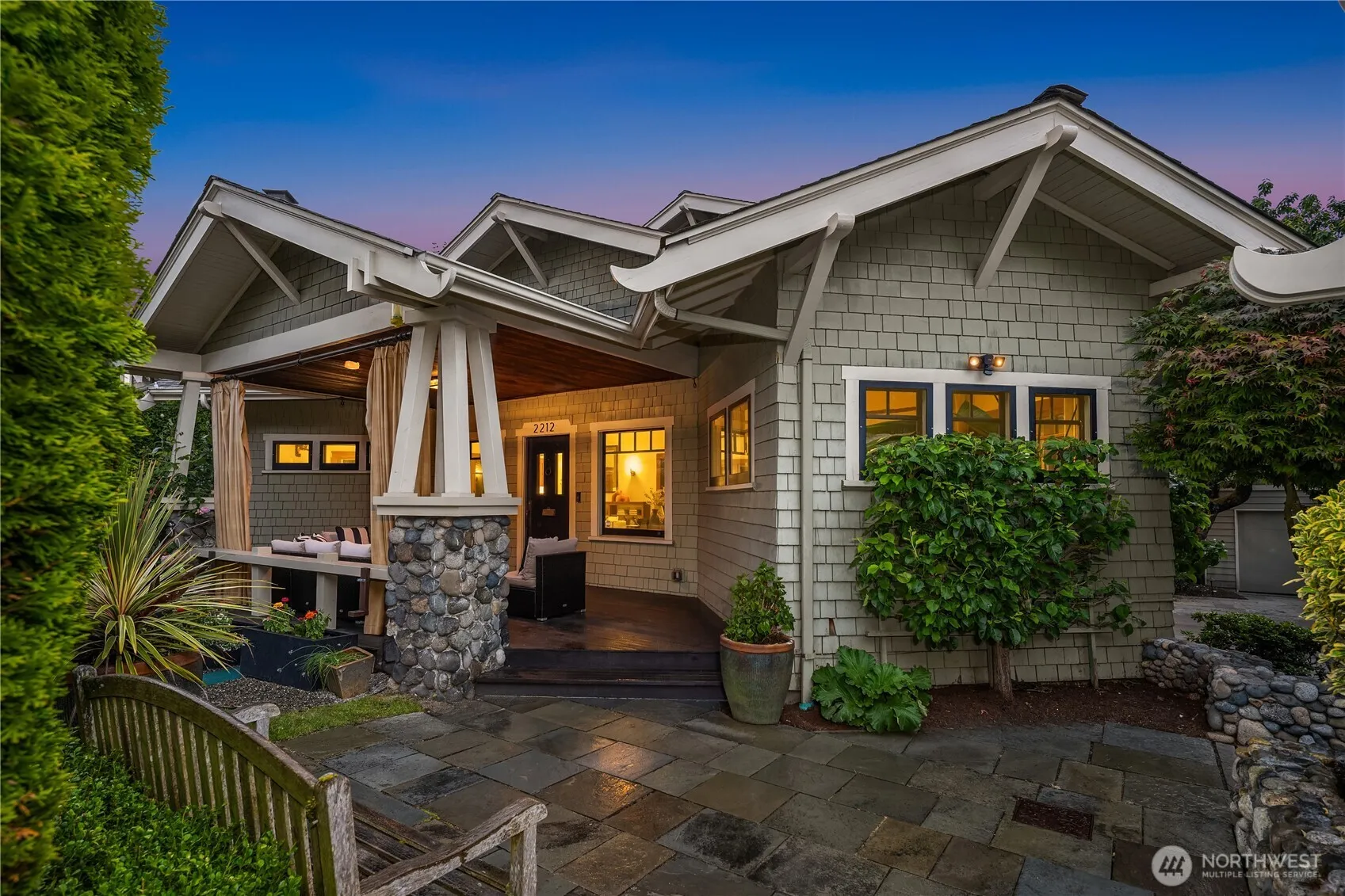 2212 Federal Avenue E, Seattle