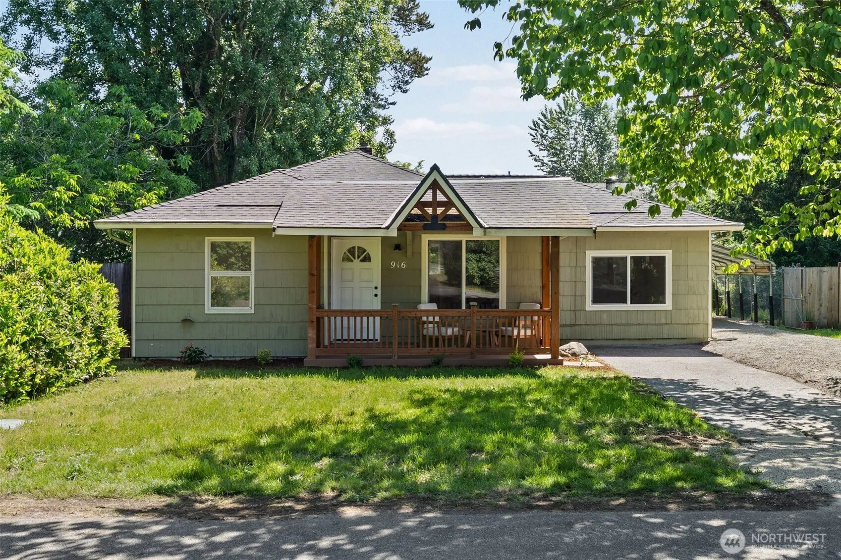 916 Bowker Street Se, Lacey